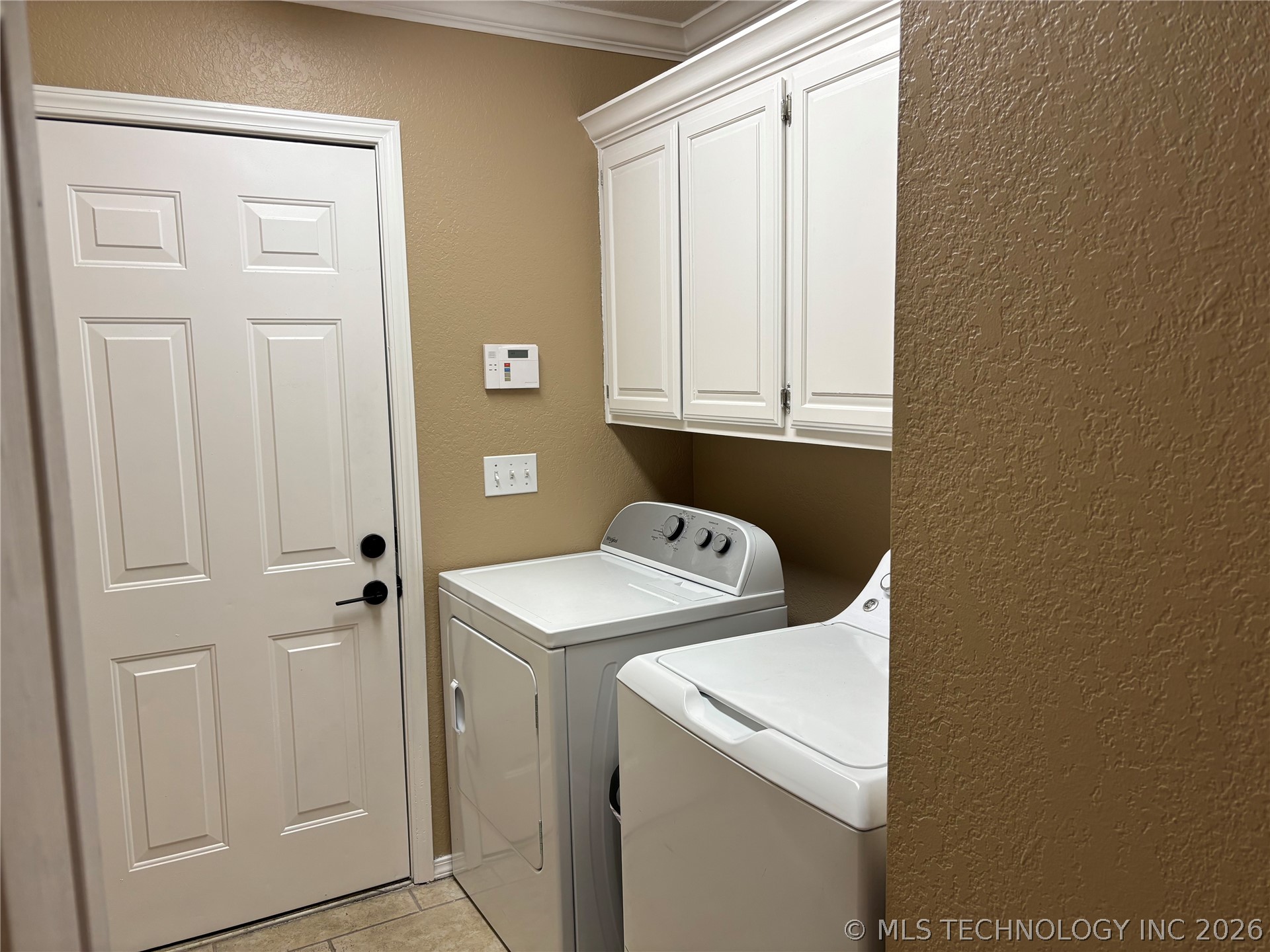 1701 Southern Hills Property Photo 6