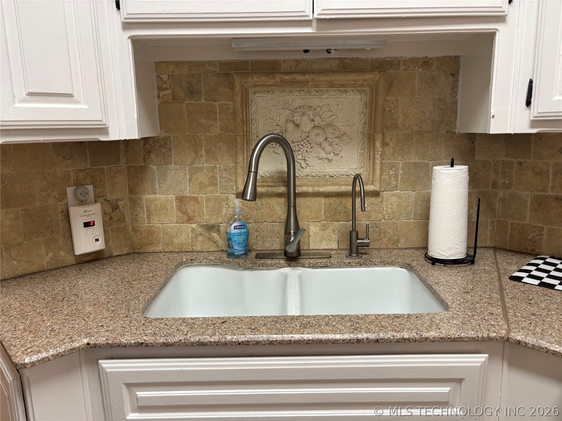 1701 Southern Hills Property Photo 10