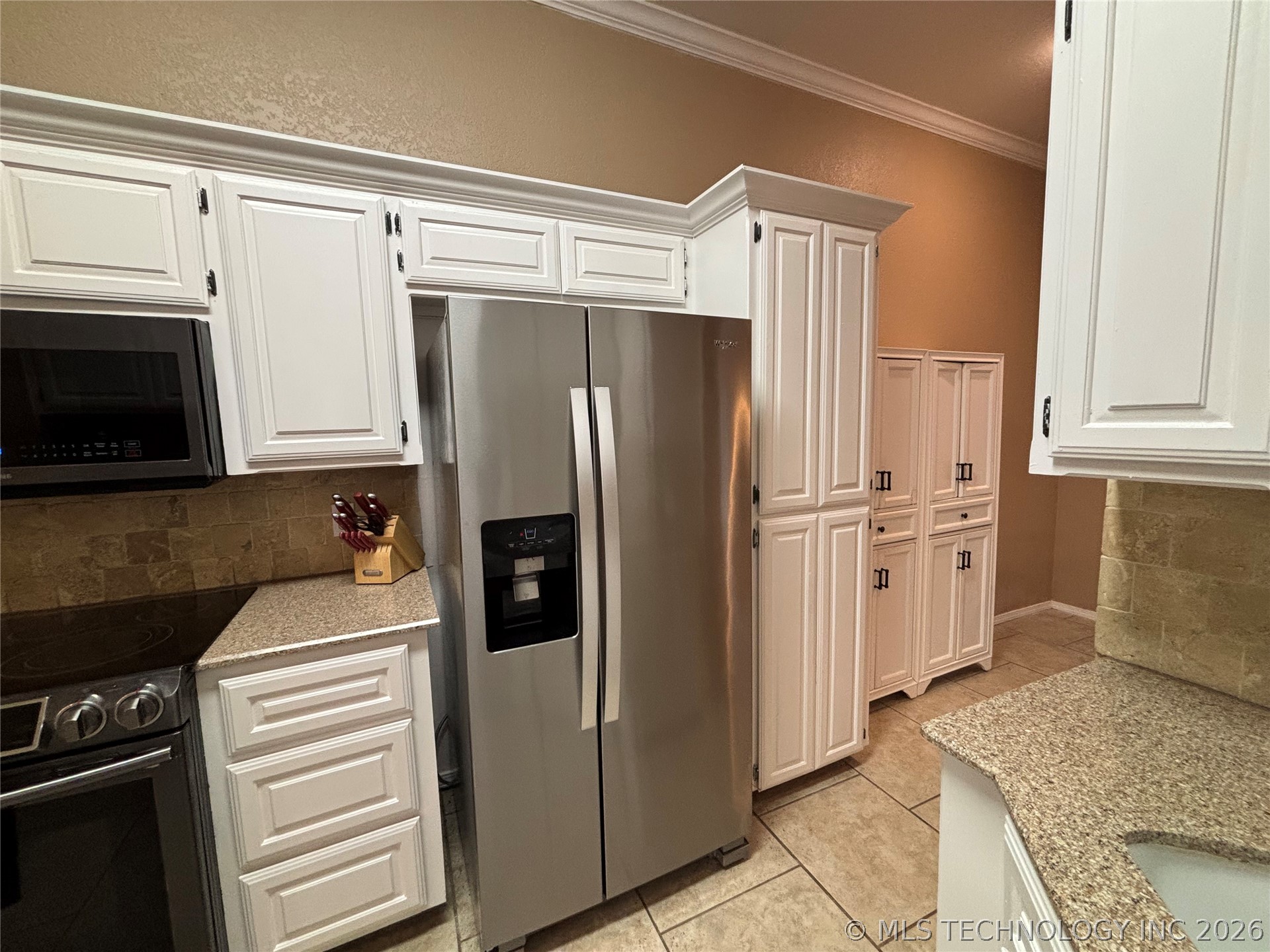 1701 Southern Hills Property Photo 11