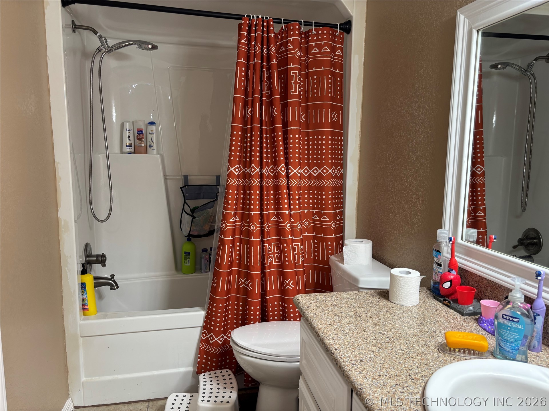1701 Southern Hills Property Photo 28