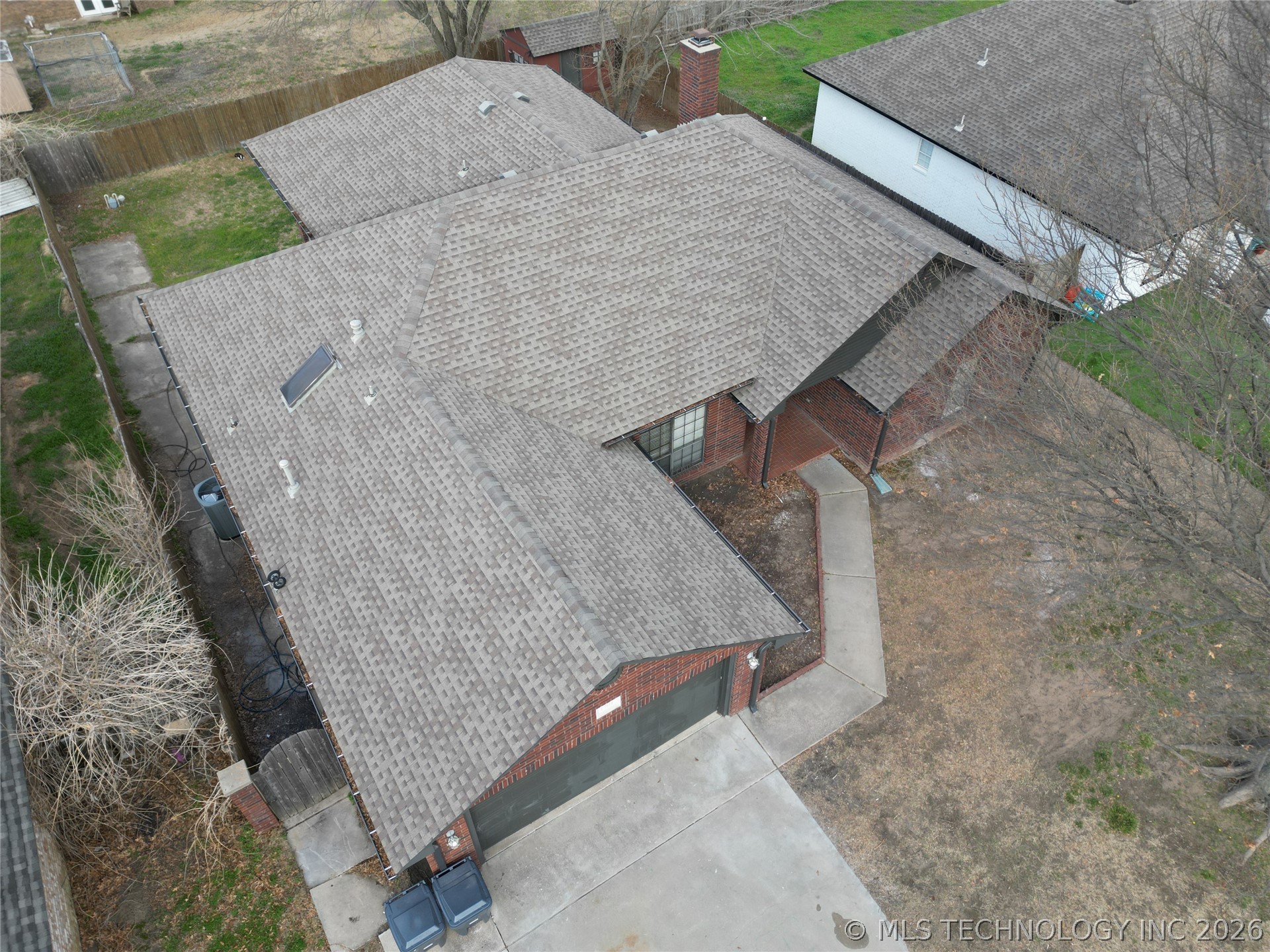1701 Southern Hills Property Photo 29