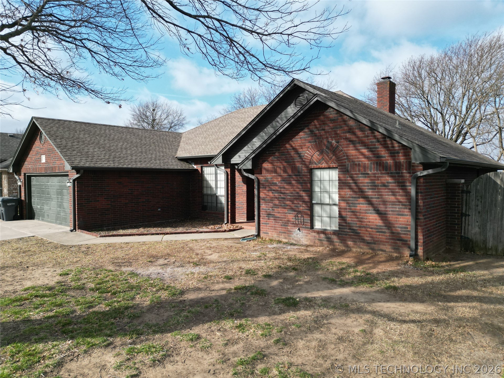 1701 Southern Hills Property Photo 36