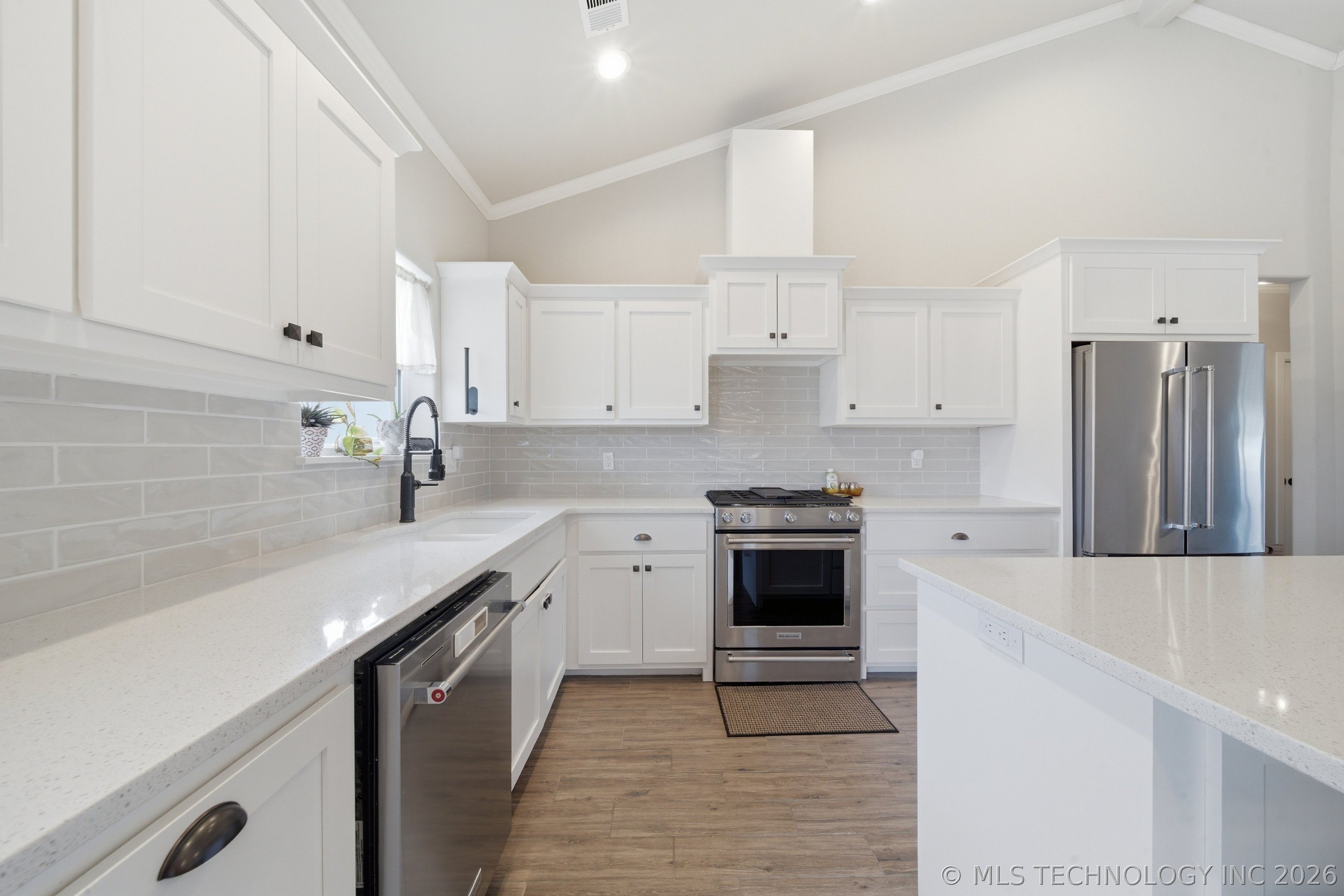 5355 W 2nd Street Property Photo 18