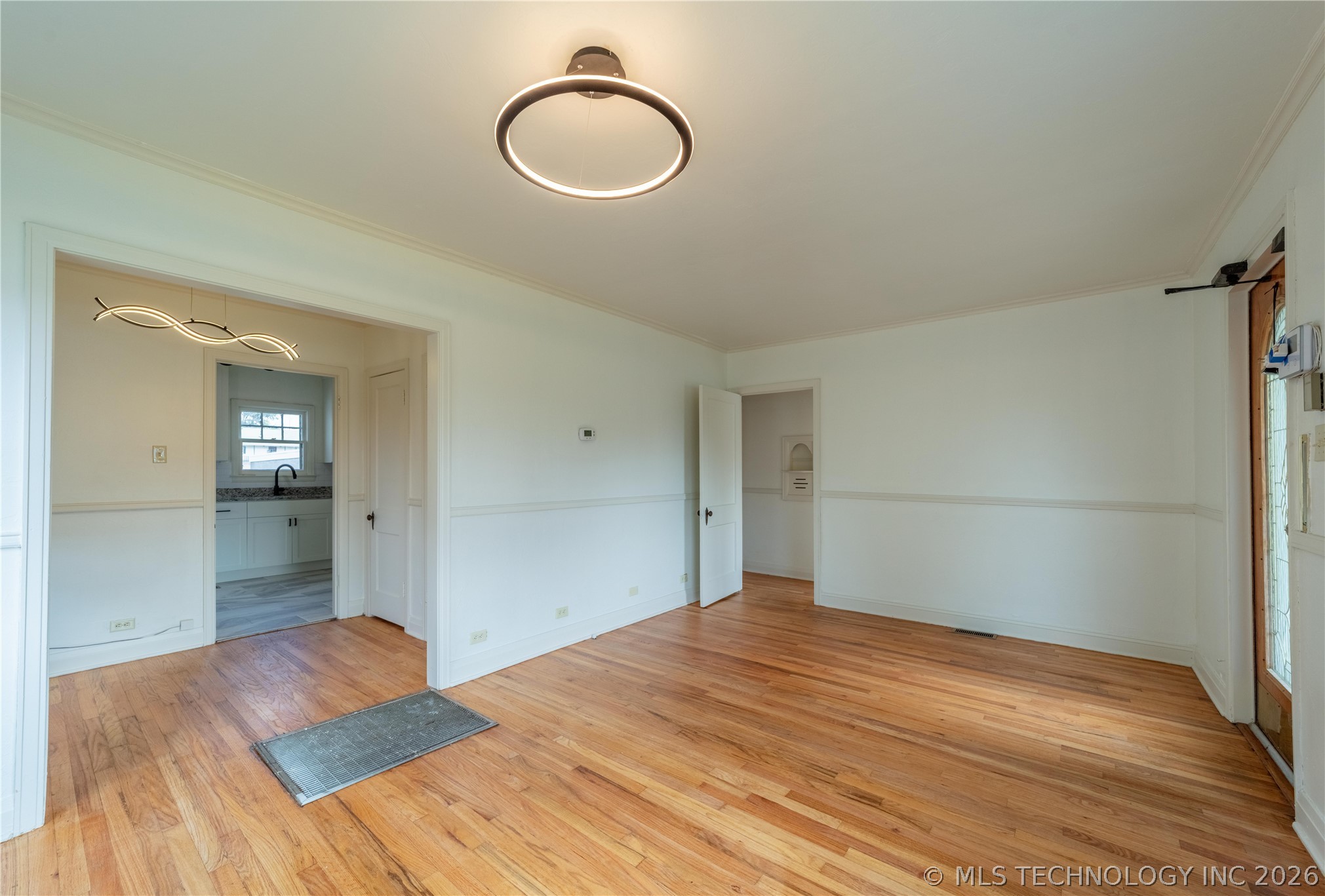 517 E Cherokee Avenue Property Photo 6
