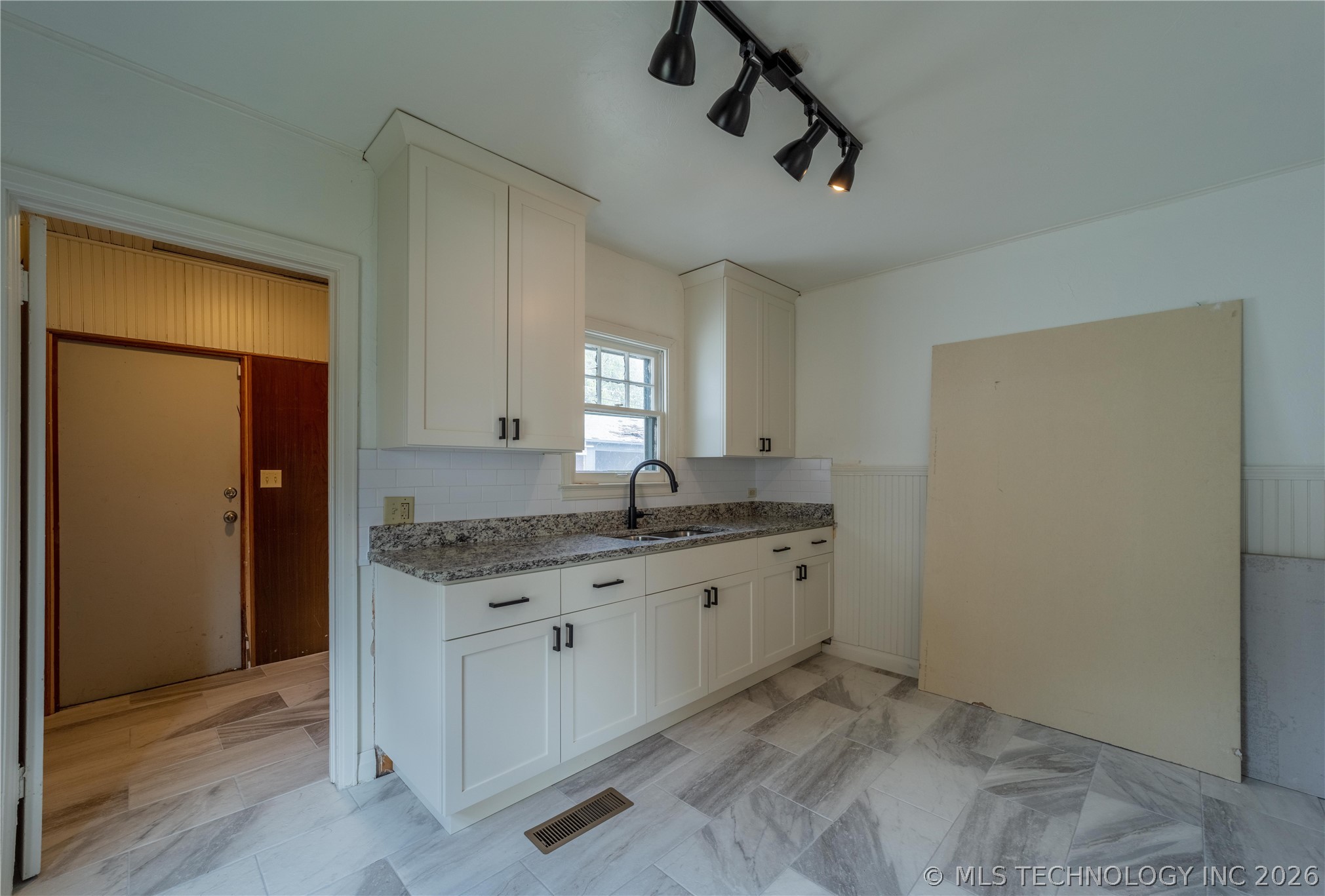 517 E Cherokee Avenue Property Photo 21