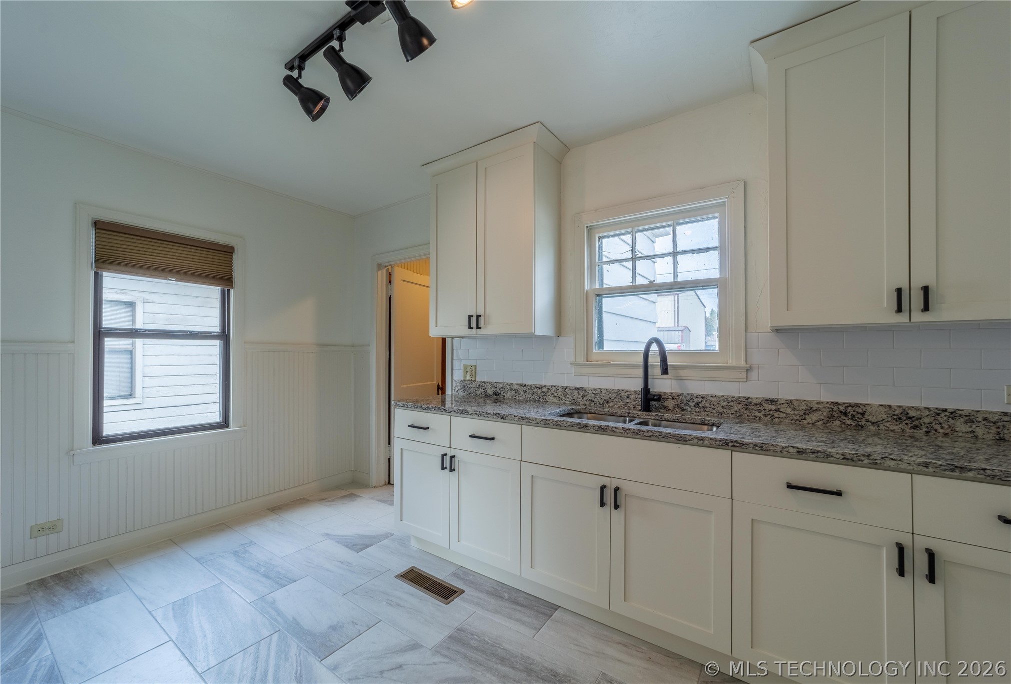 517 E Cherokee Avenue Property Photo 22