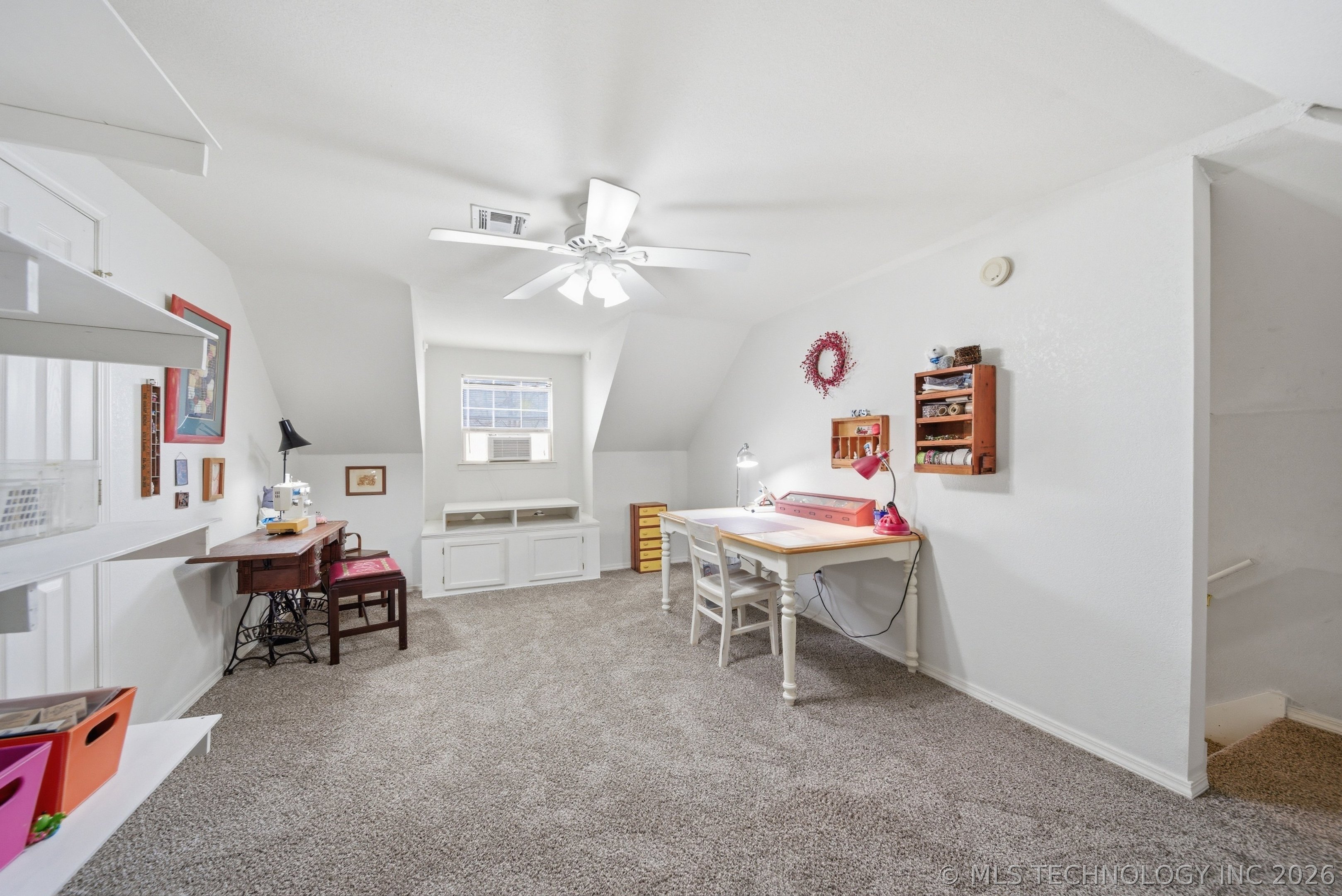 8228 N 175th Avenue E Property Photo 27