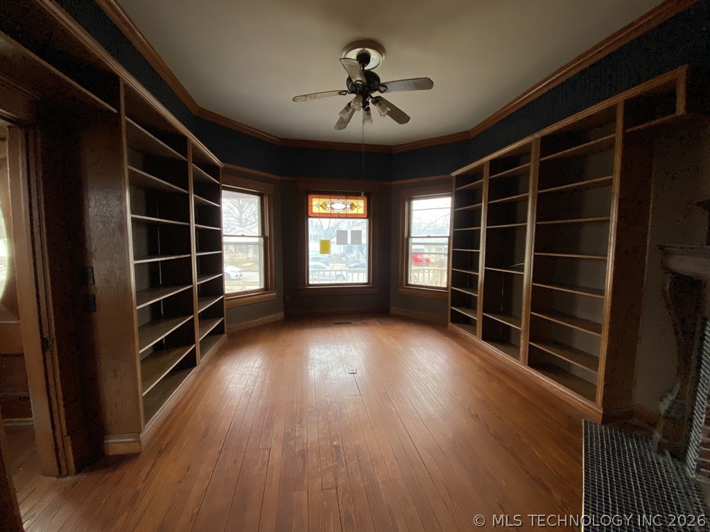 4 E Sw Property Photo 9