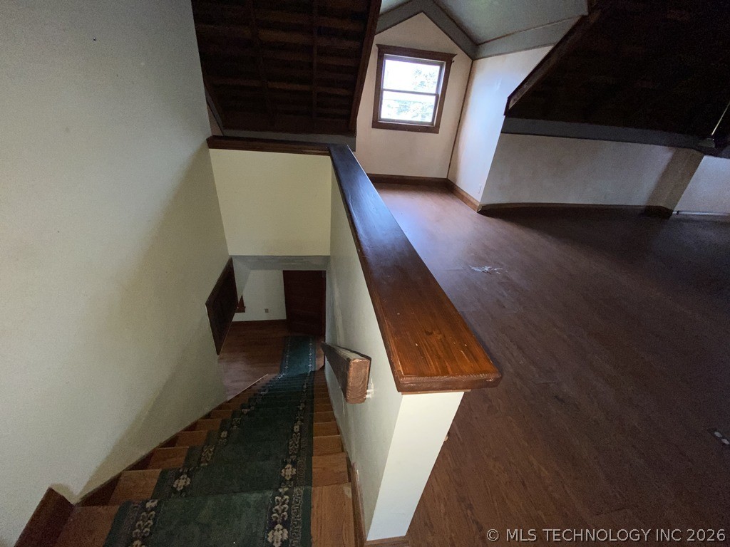 4 E Sw Property Photo 17