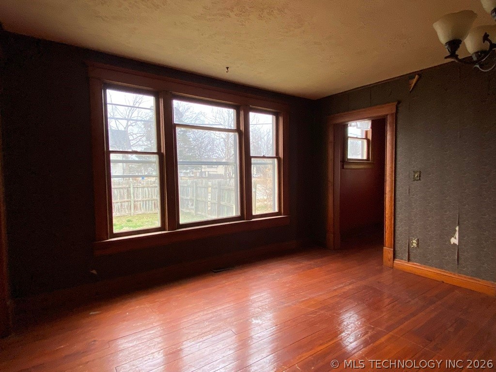 4 E Sw Property Photo 24