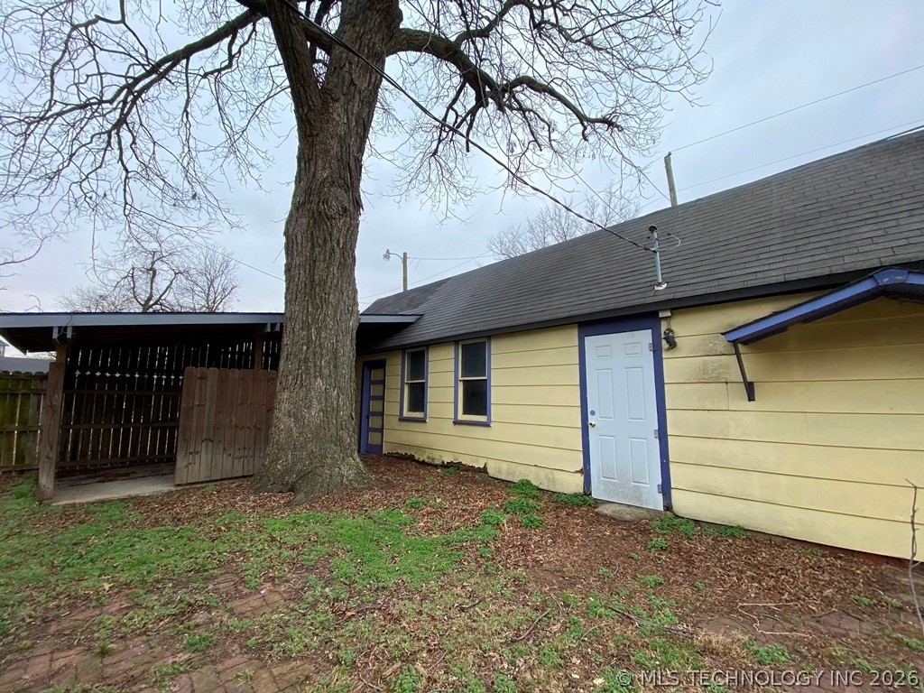 4 E Sw Property Photo 26
