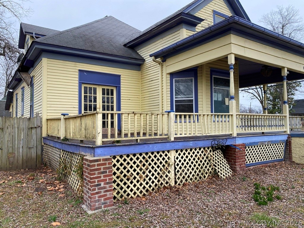 4 E Sw Property Photo 31