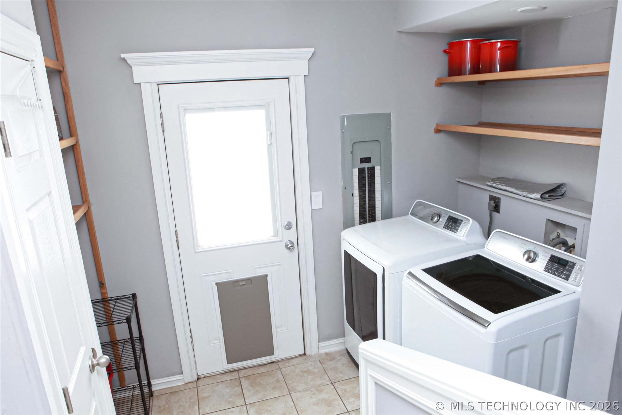 2430 E 17th Place Property Photo 14