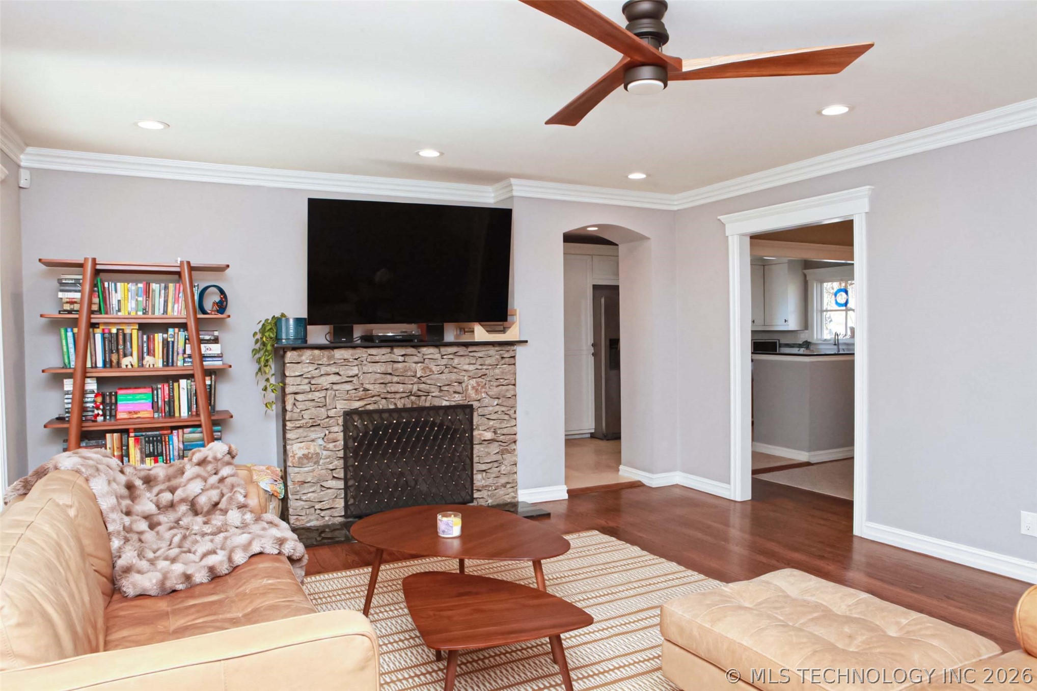 2430 E 17th Place Property Photo 16