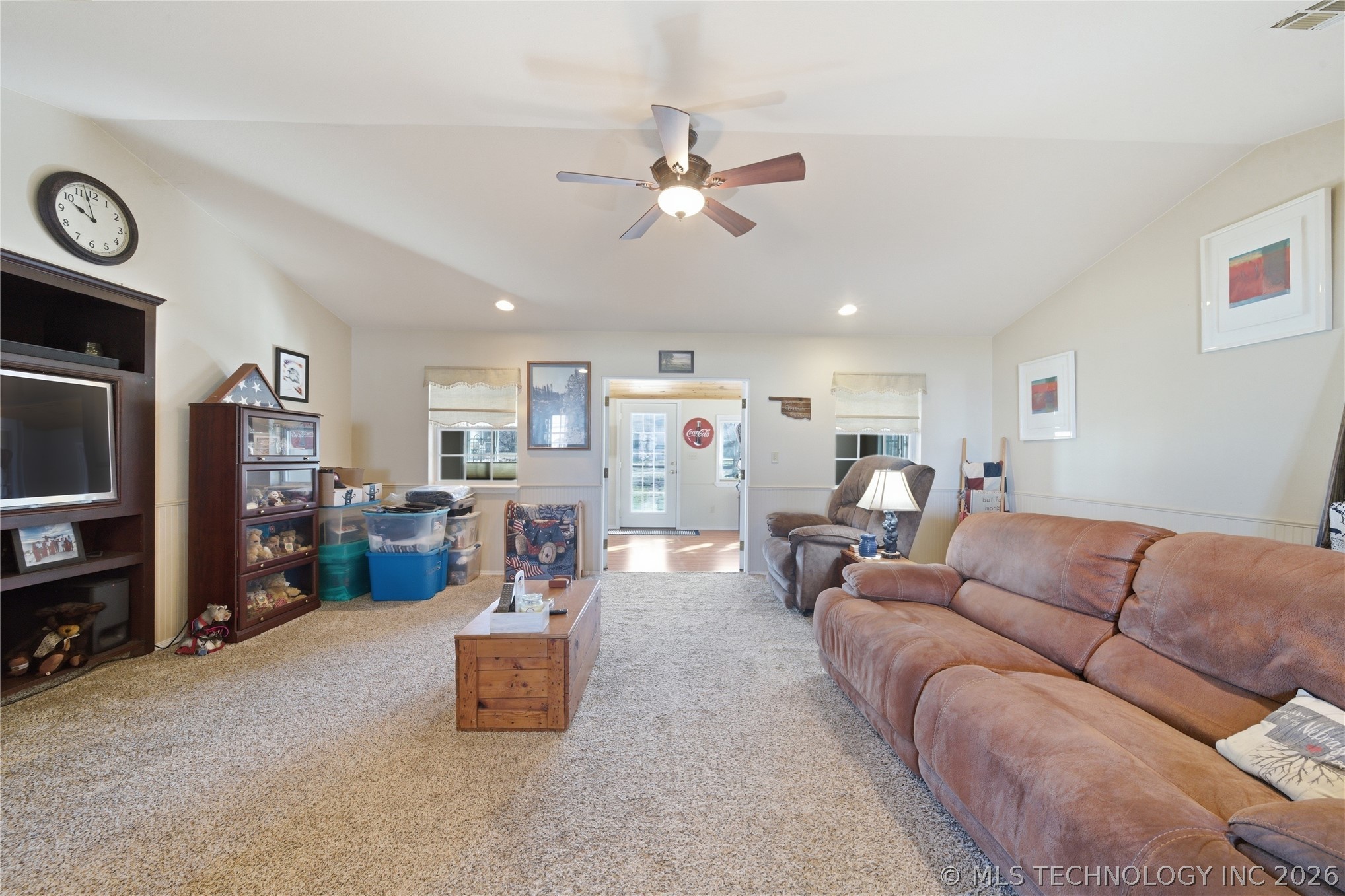 210 S Whittington Street Property Photo 9