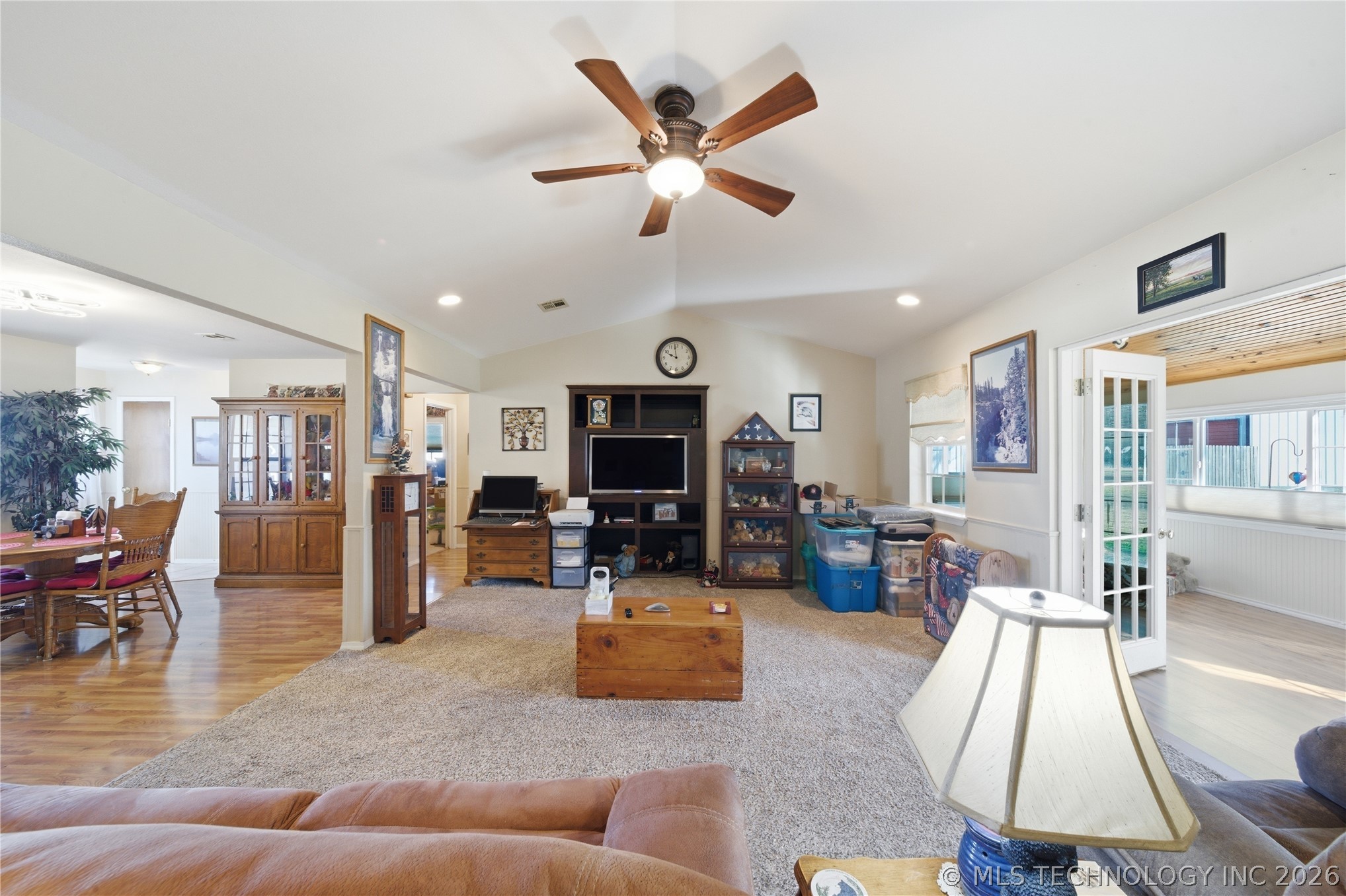 210 S Whittington Street Property Photo 11