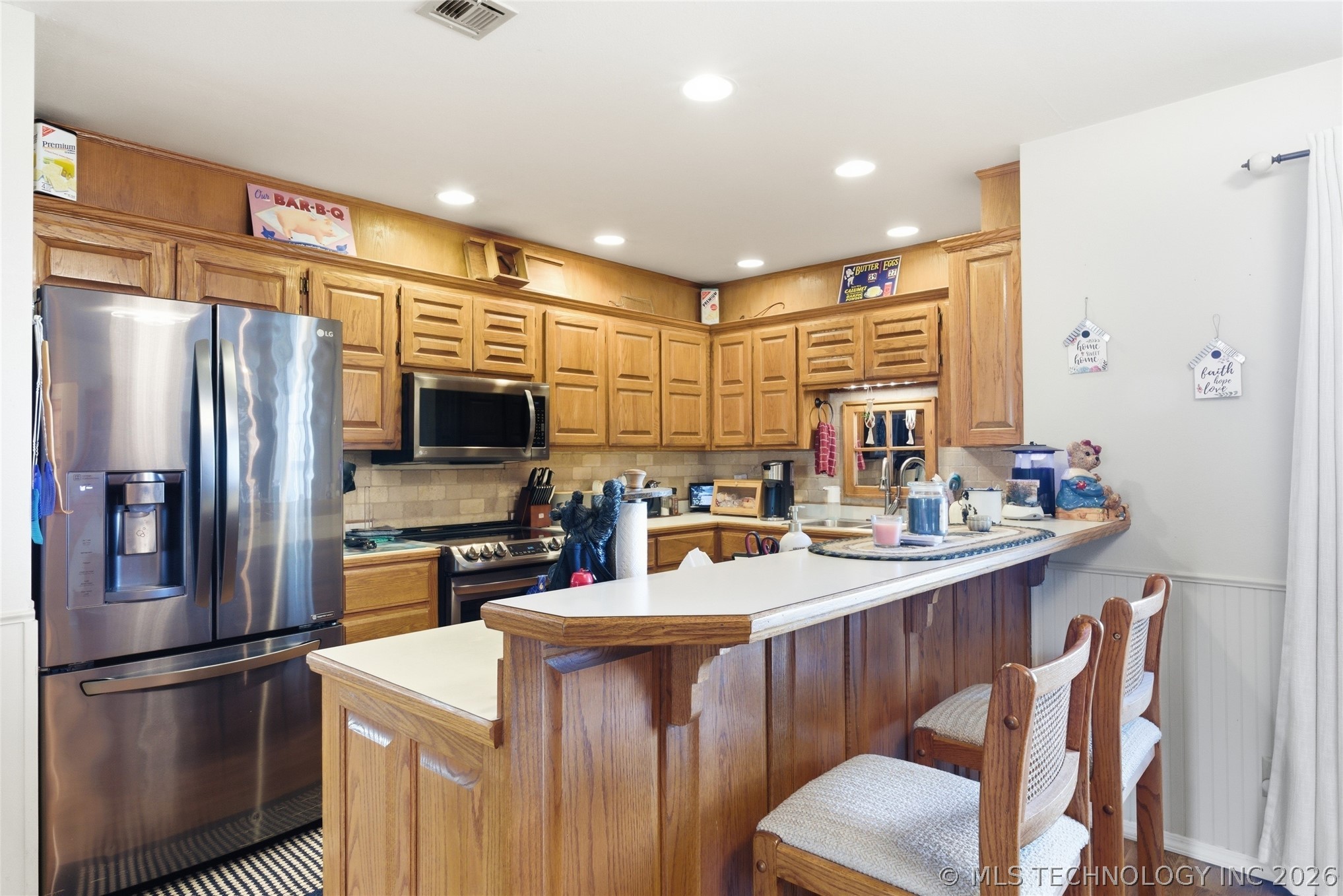 210 S Whittington Street Property Photo 14