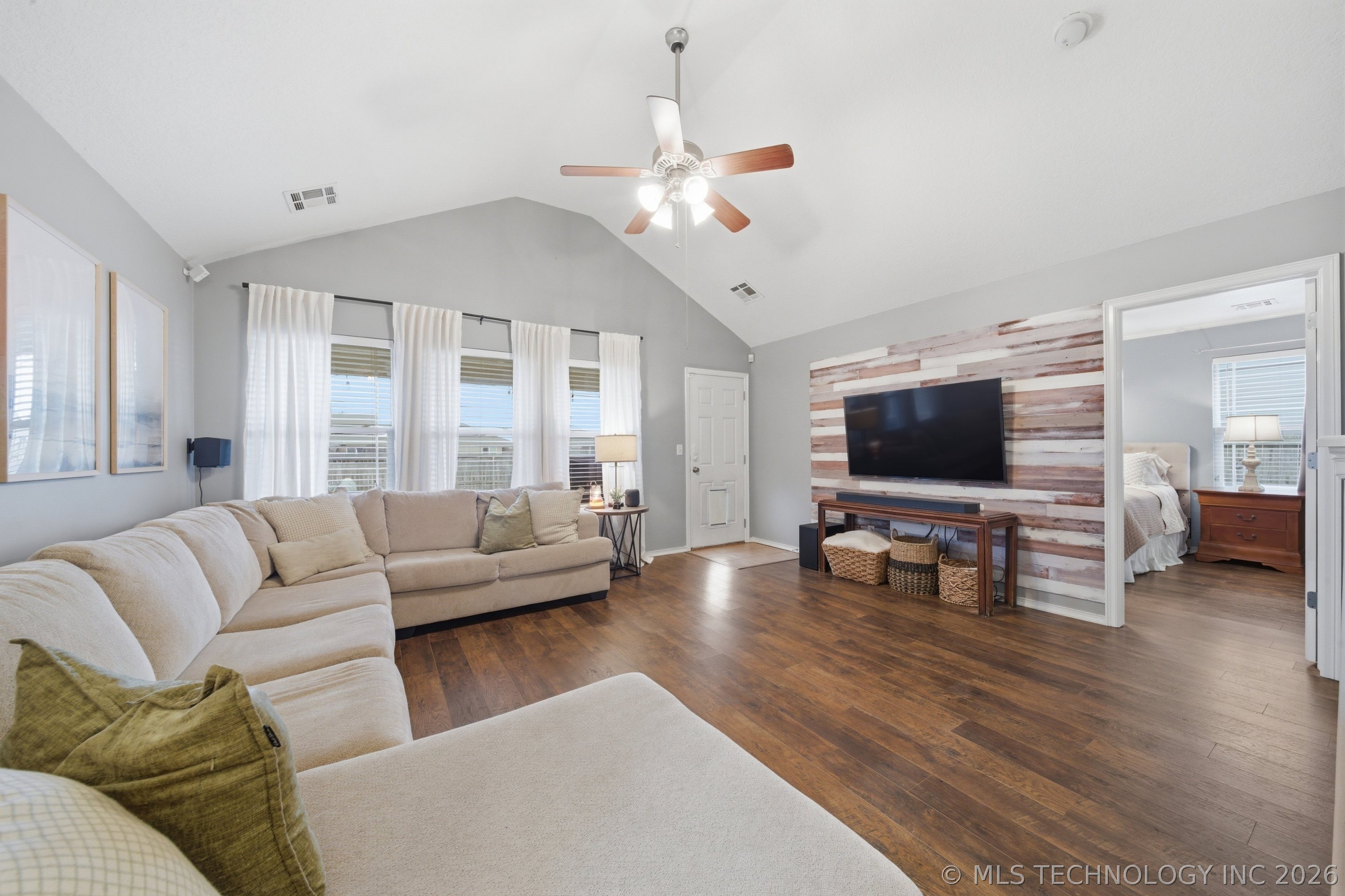 11121 N 144th East Avenue Property Photo 6