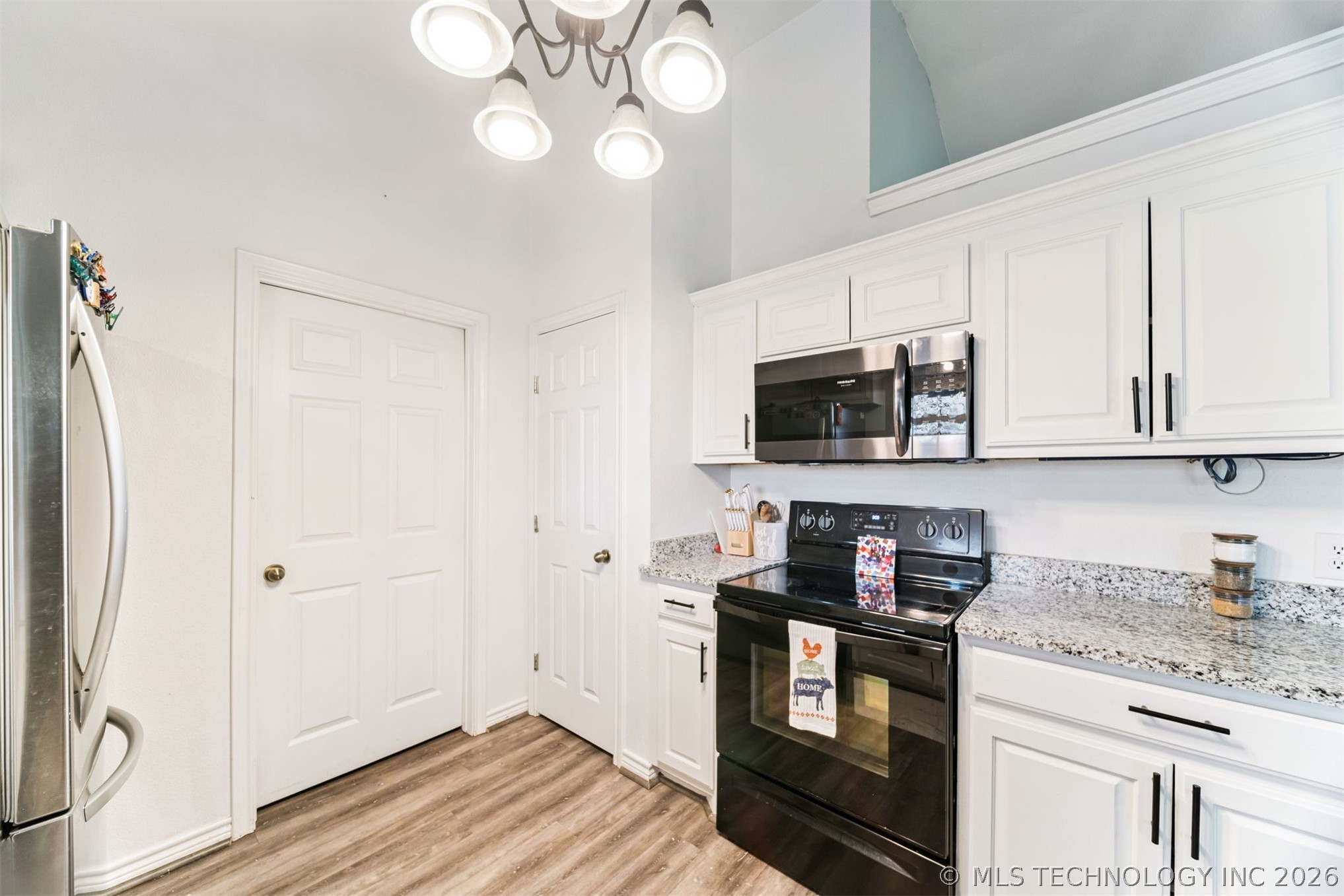 4302 W Highland Park Drive Property Photo 10