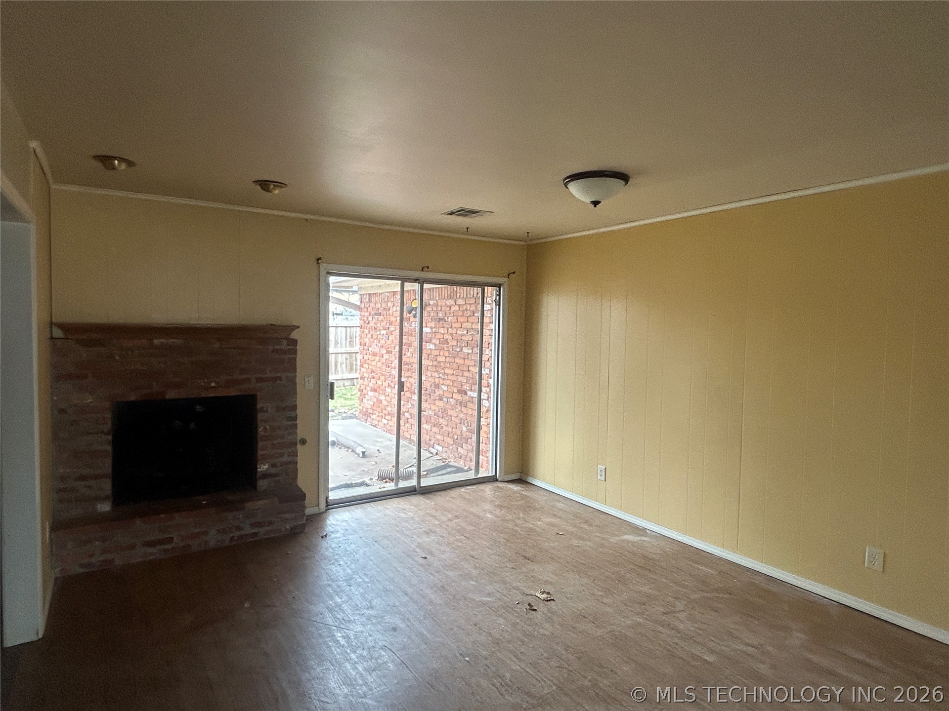 4009 S 90th East Avenue Property Photo 3