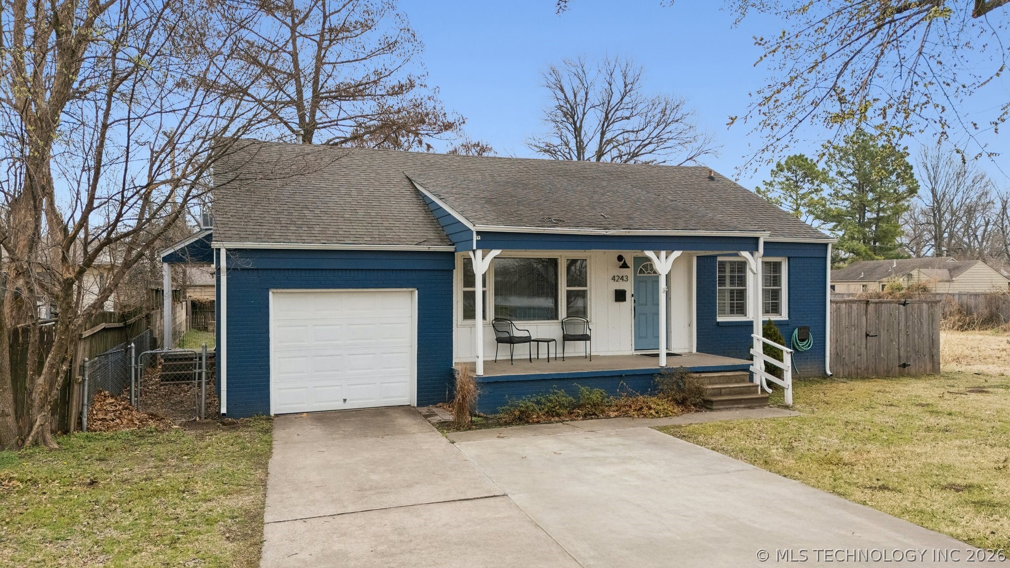 4243 Riverside Drive Property Photo 2