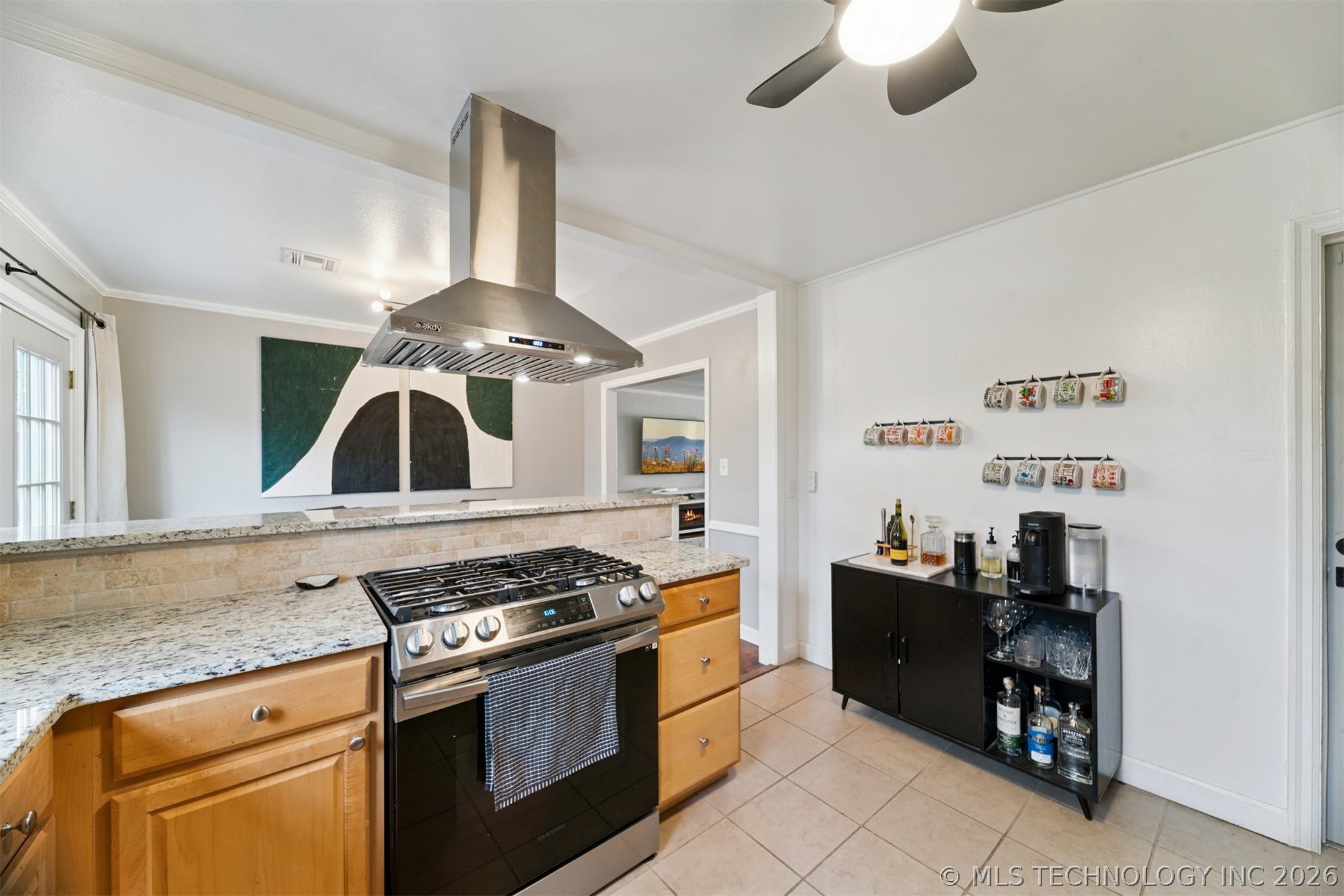 4243 Riverside Drive Property Photo 16