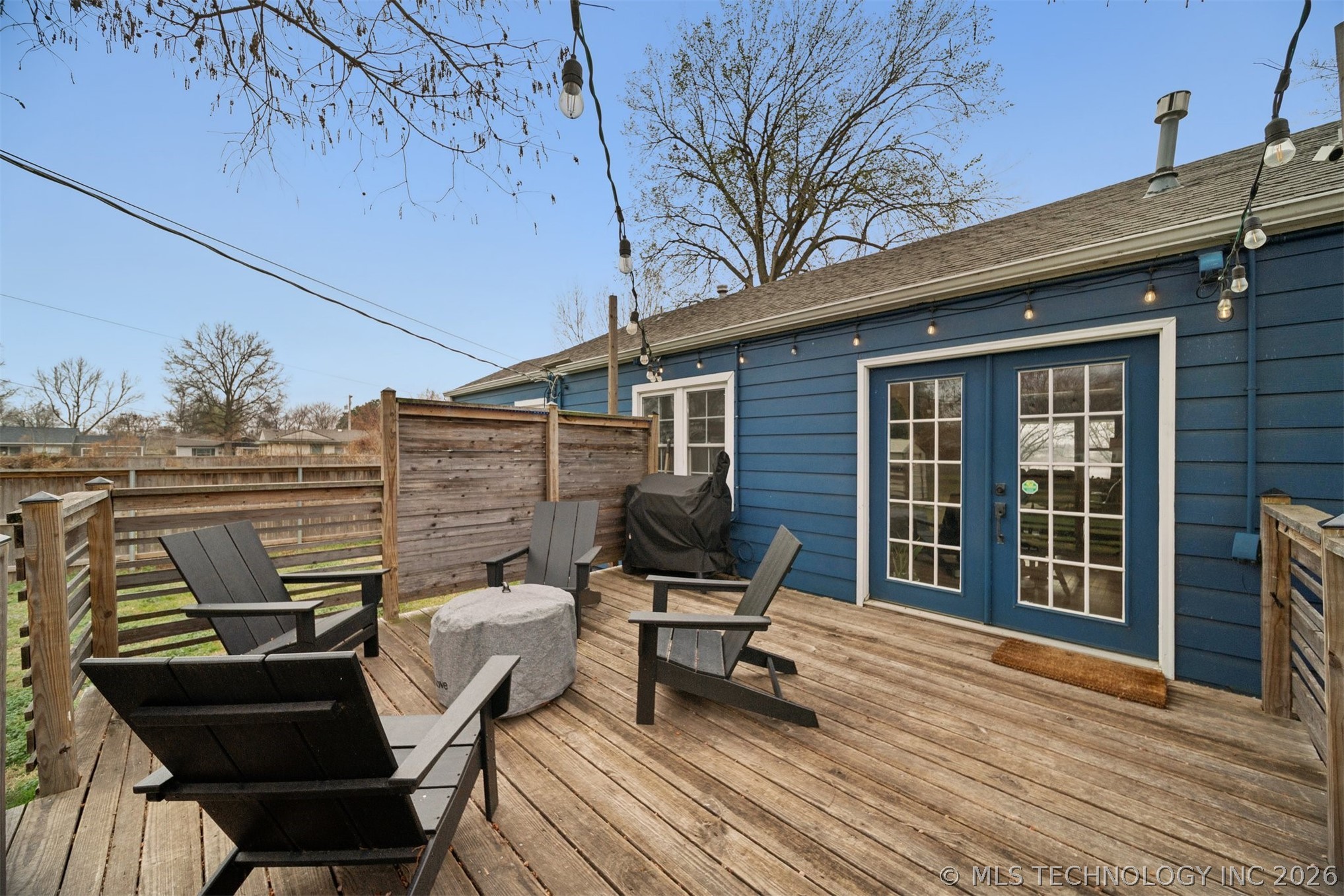 4243 Riverside Drive Property Photo 23