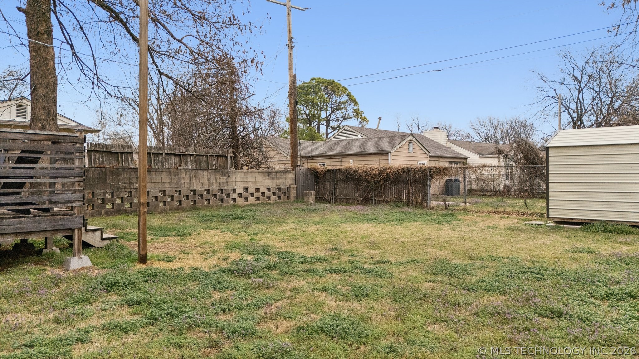 4243 Riverside Drive Property Photo 28