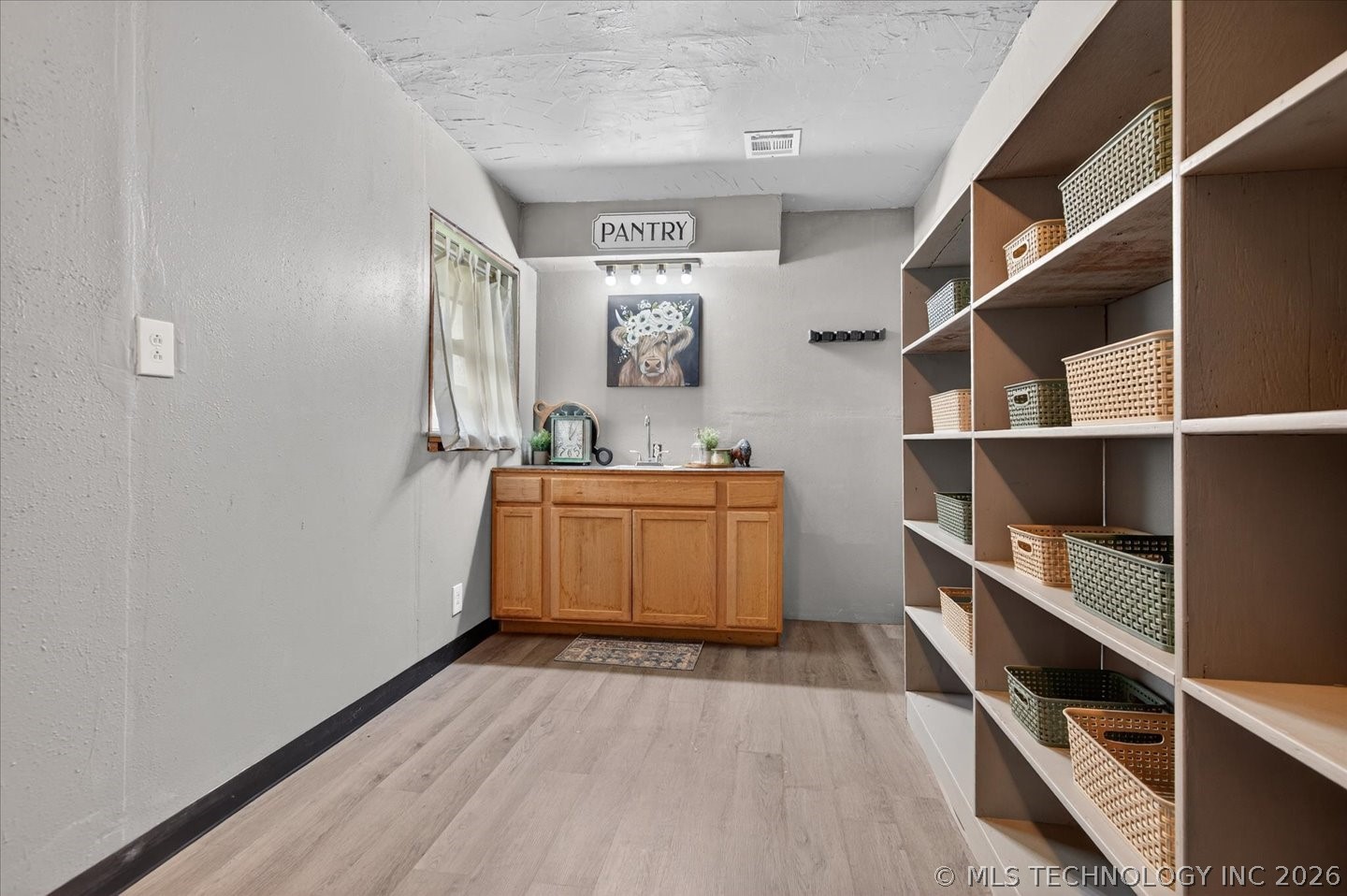 9777 Ew 23 Road Property Photo 15
