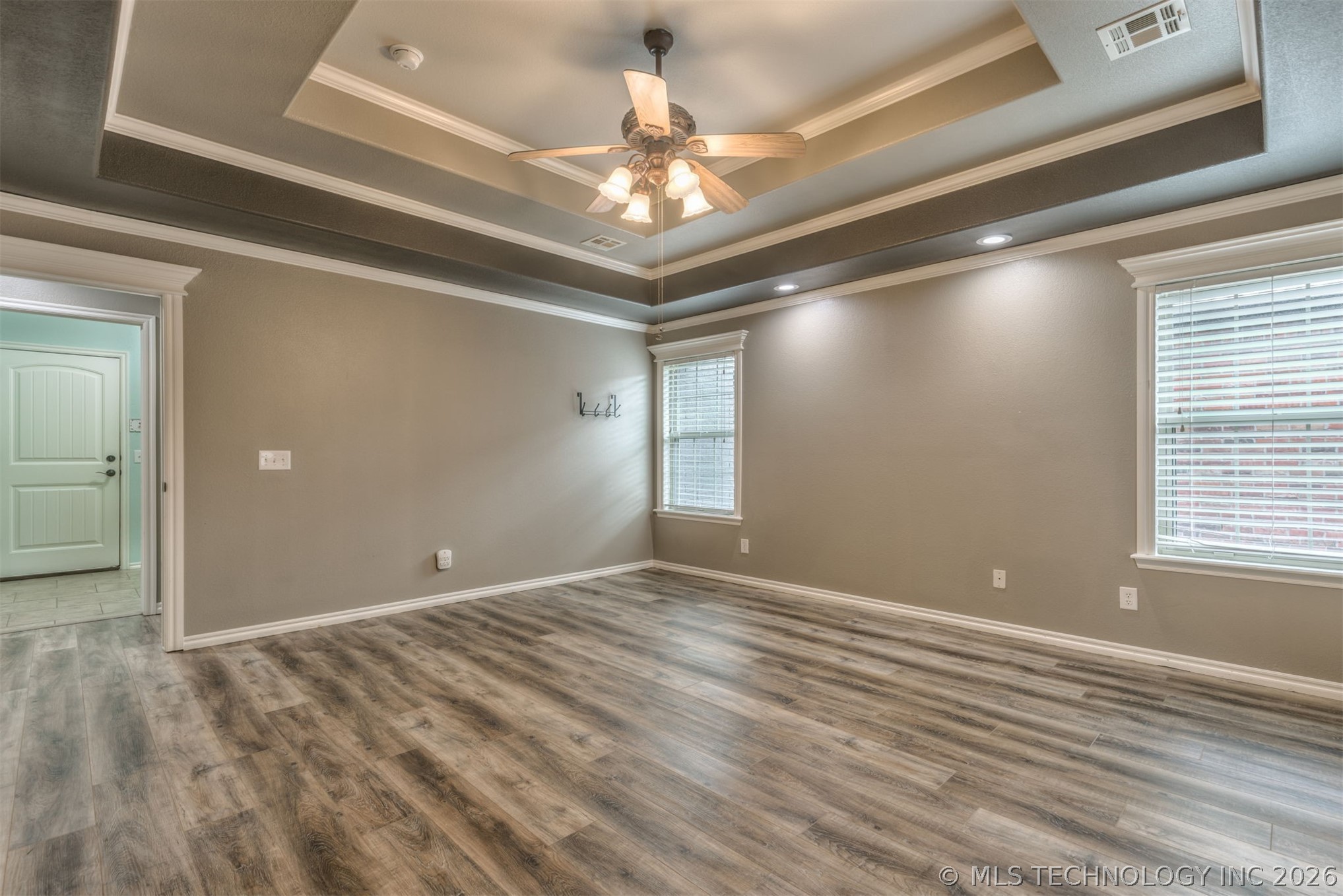 14550 S Urbana Court Property Photo 20