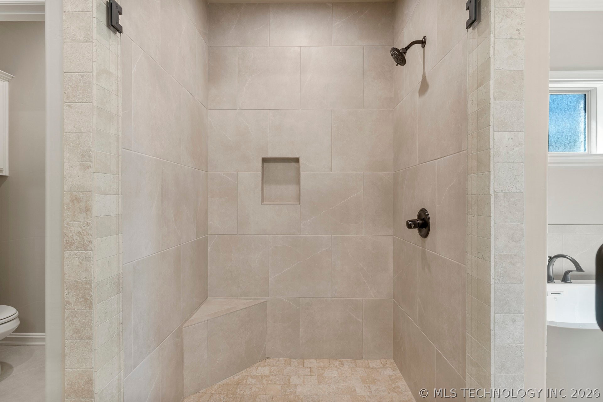 14272 S Delaware Place S Property Photo 33