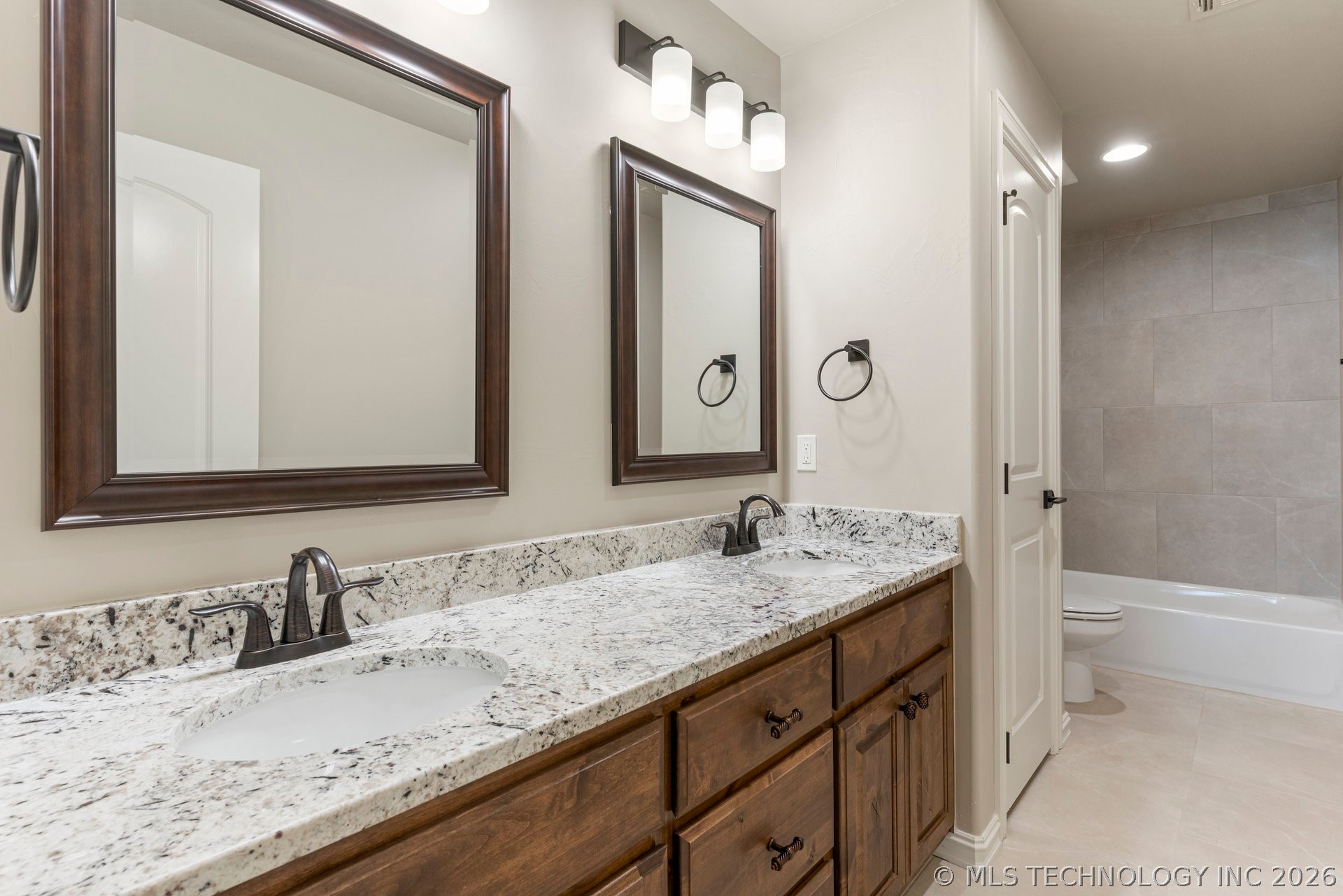 14272 S Delaware Place S Property Photo 51