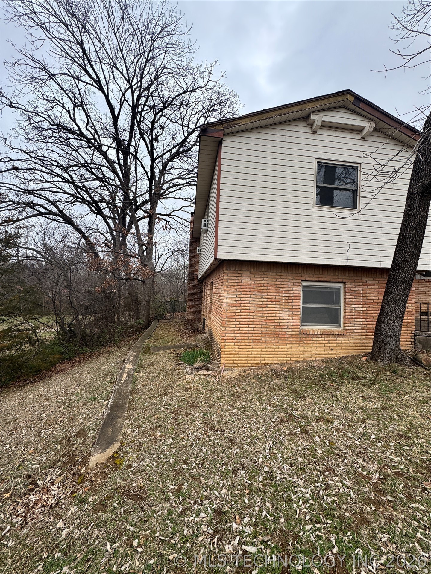 3023 W 53rd Street Property Photo 2