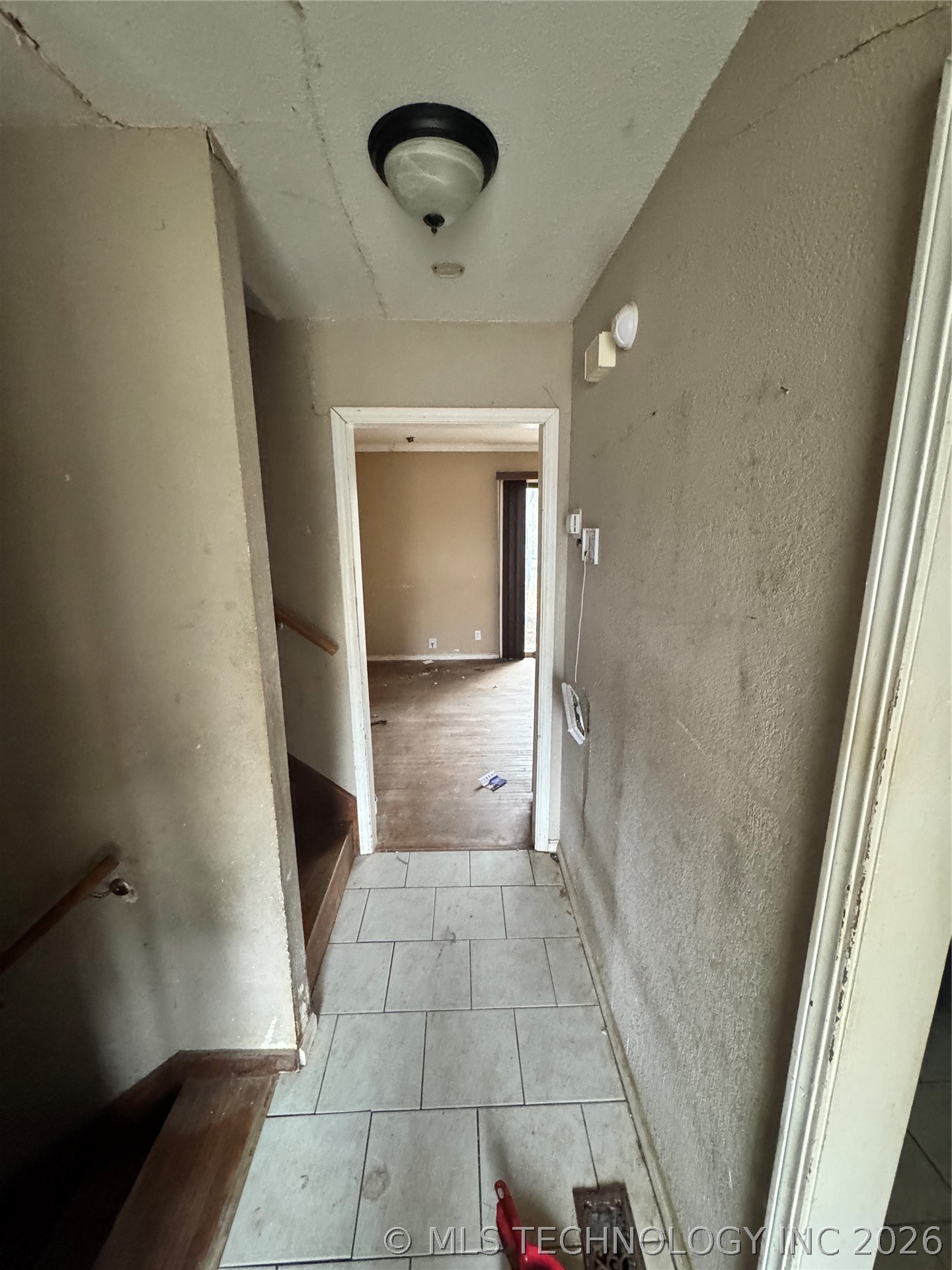 3023 W 53rd Street Property Photo 6