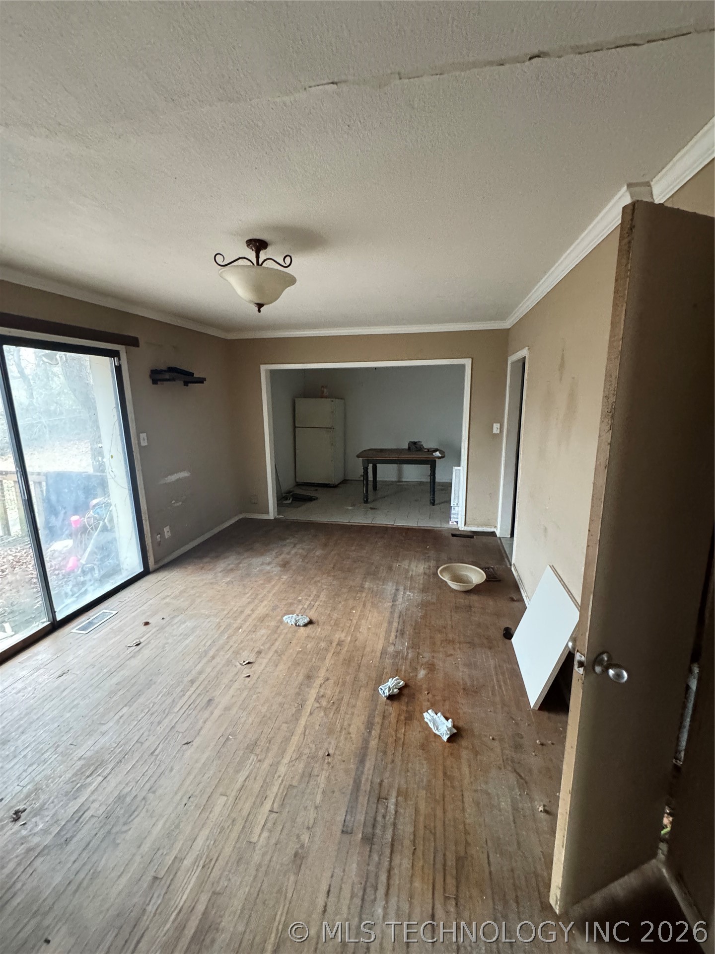 3023 W 53rd Street Property Photo 8