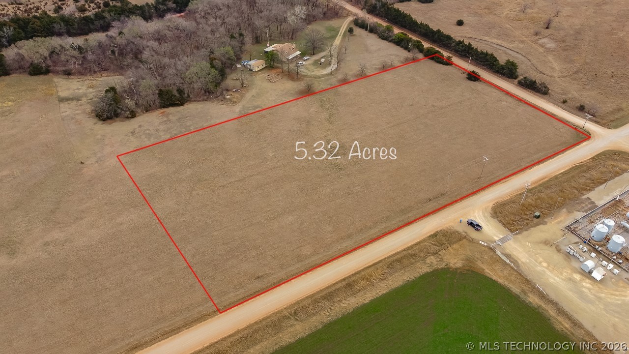 S Brush Creek Property Photo 2