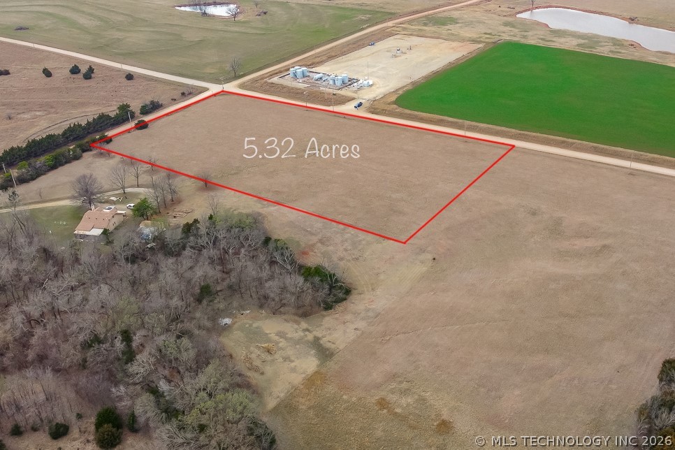S Brush Creek Property Photo 3