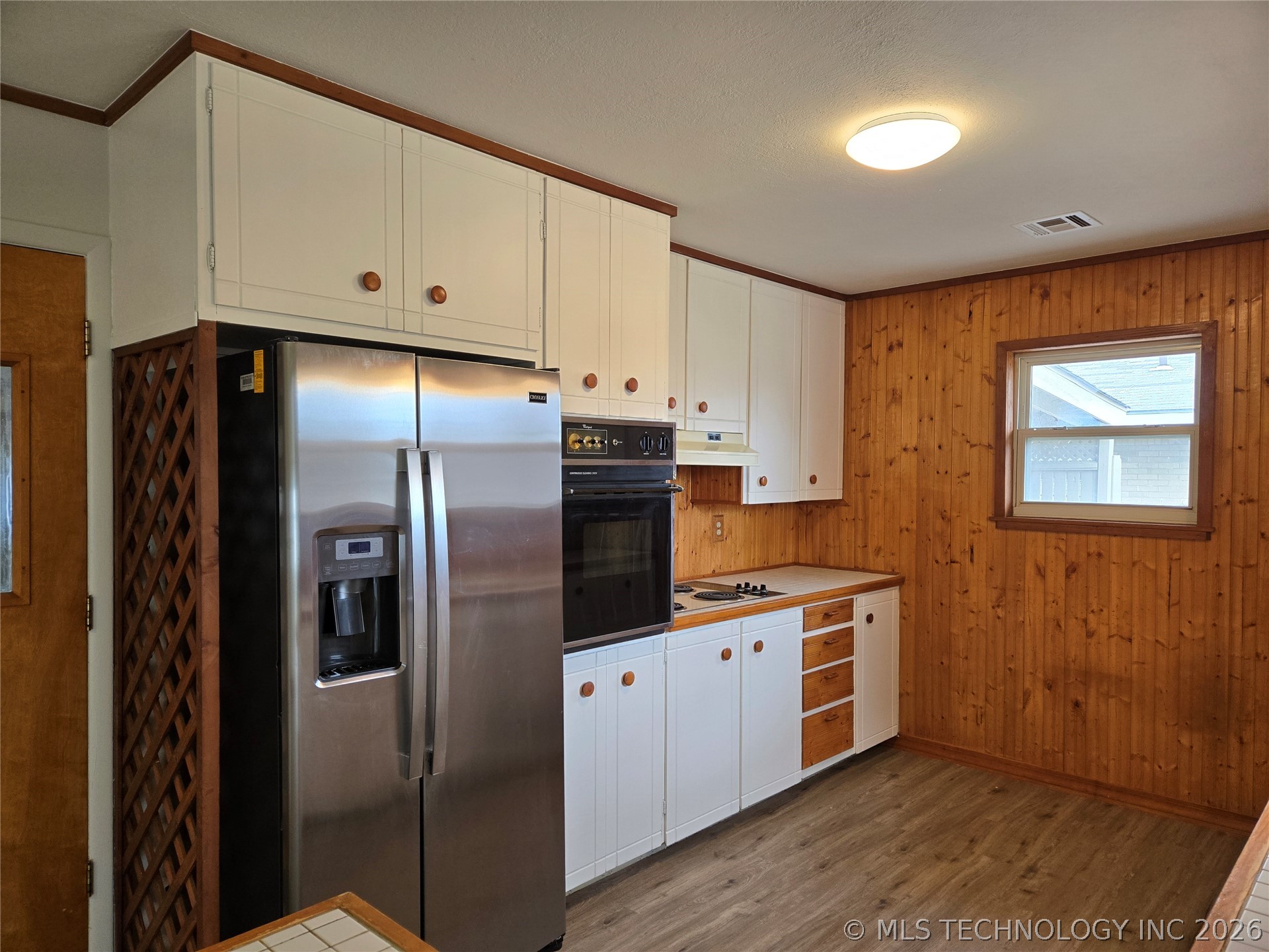 332 Ne Meadowlark Avenue Property Photo 10