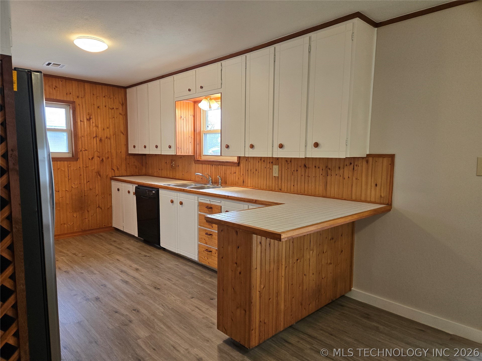 332 Ne Meadowlark Avenue Property Photo 11