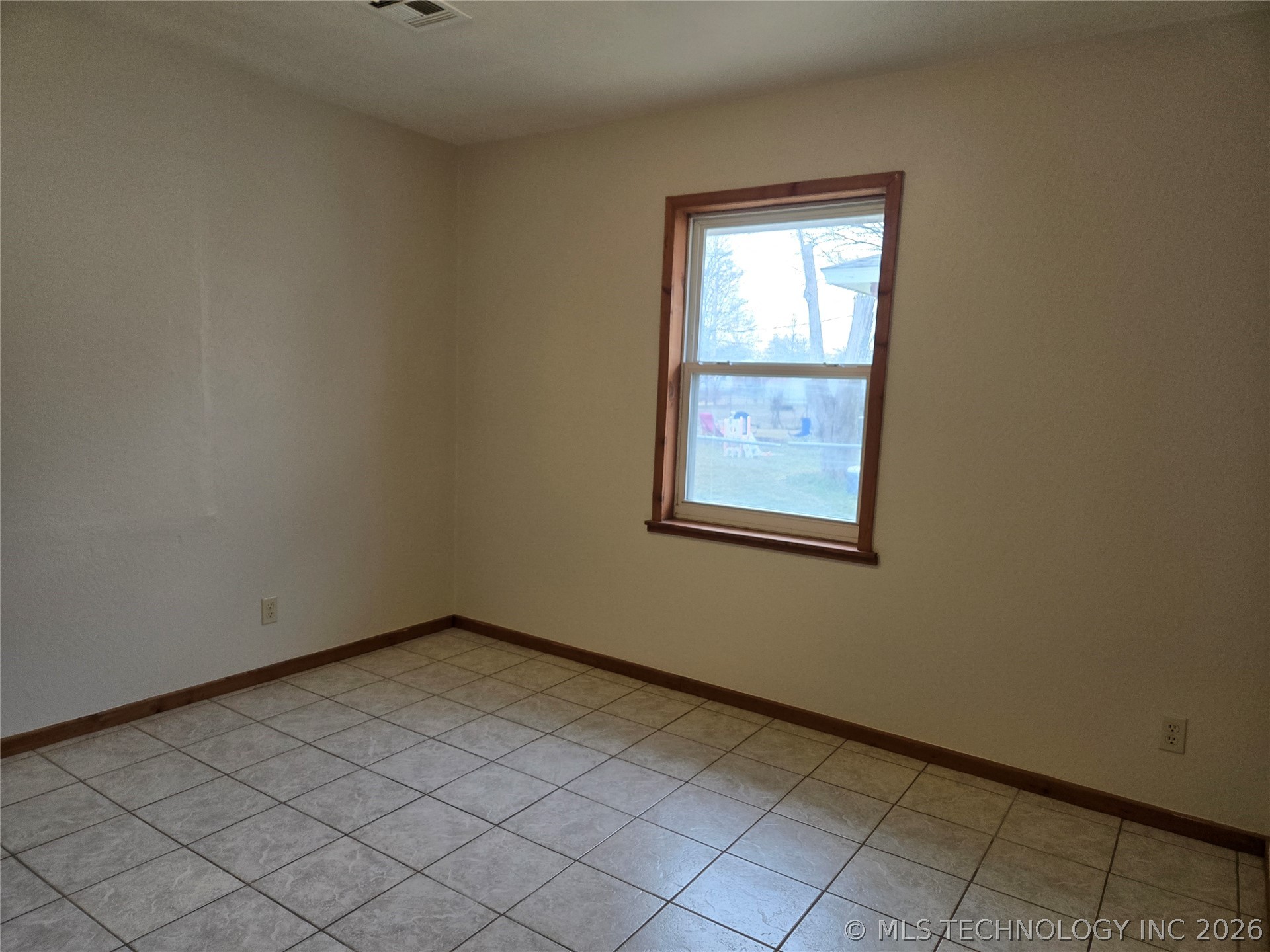 332 Ne Meadowlark Avenue Property Photo 23