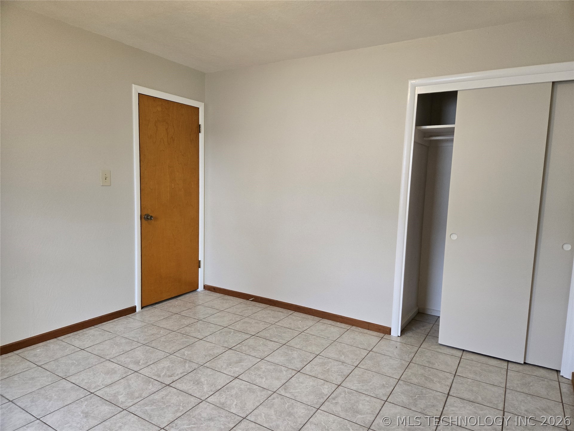 332 Ne Meadowlark Avenue Property Photo 24