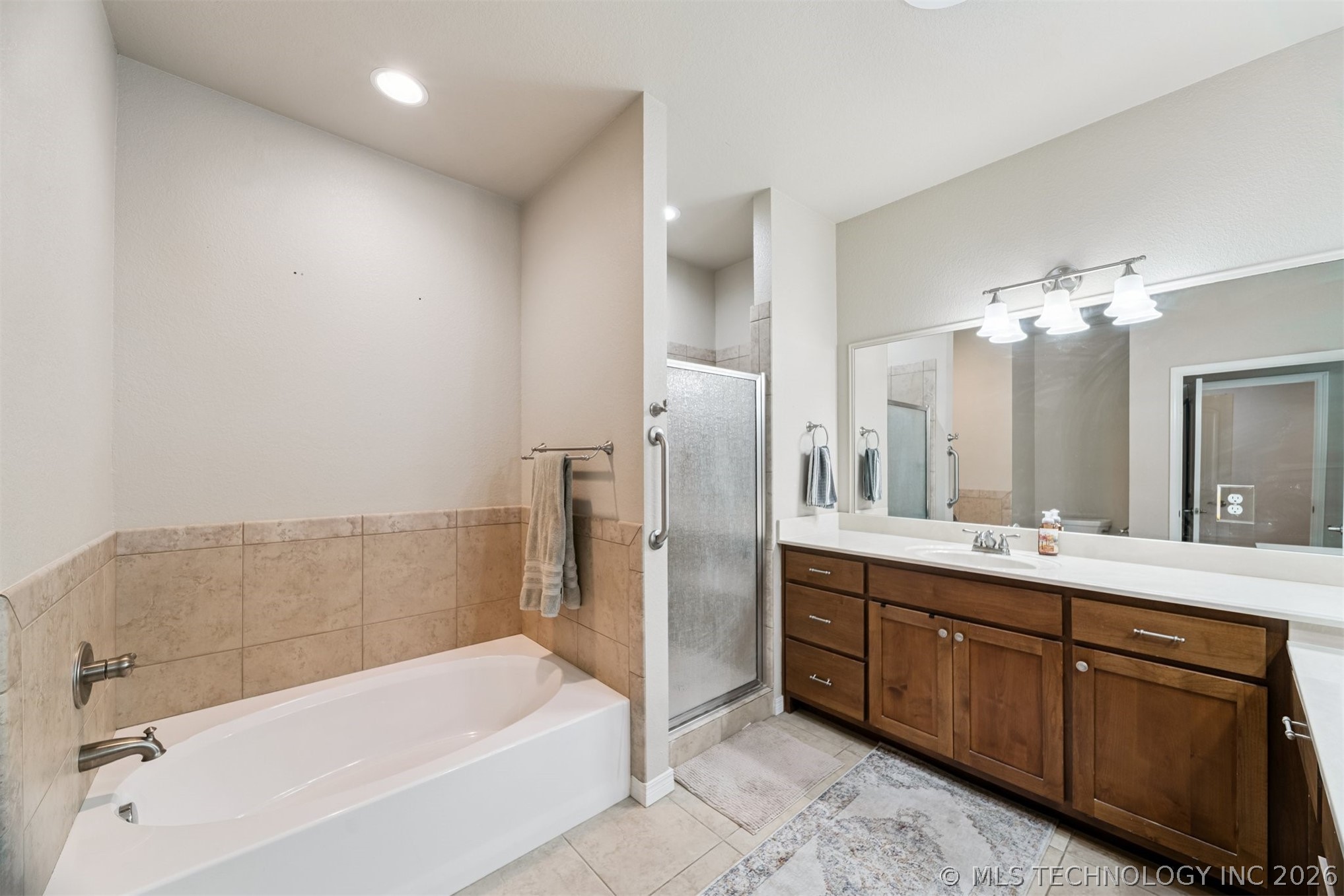 5011 W Birmingham Place Property Photo 5