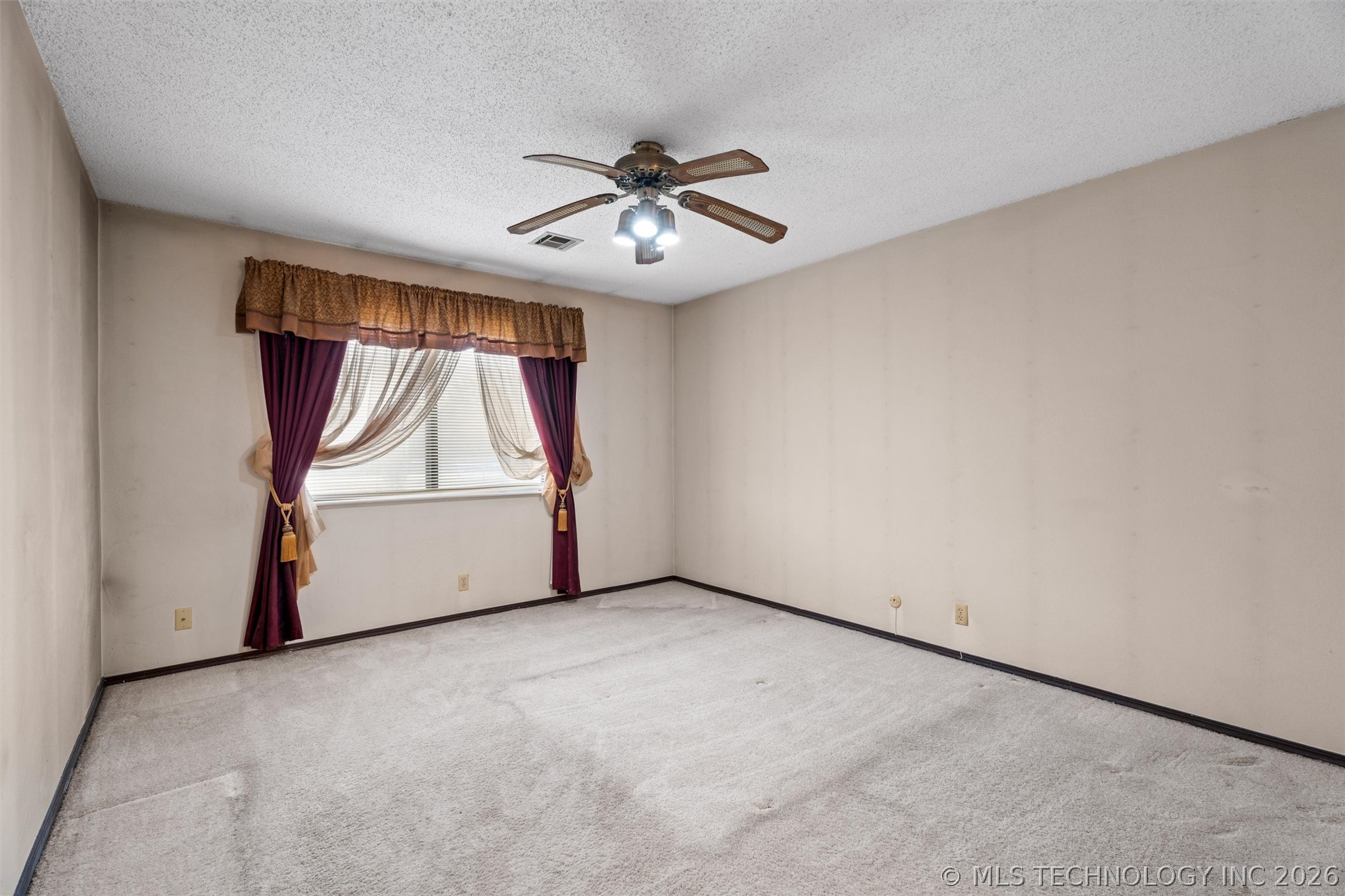 518 Carol Road Property Photo 14