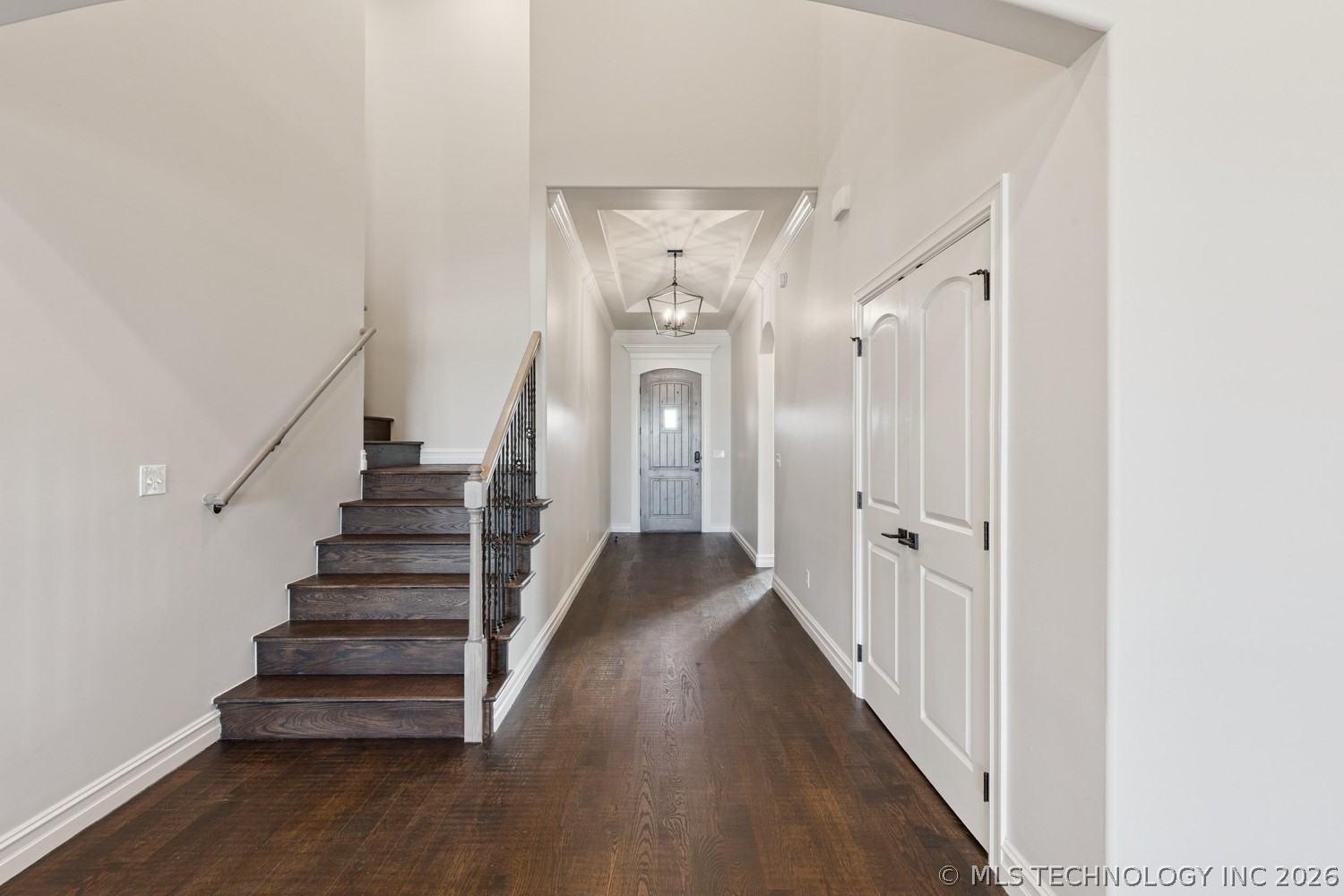 14216 S Delaware Place S Property Photo 4