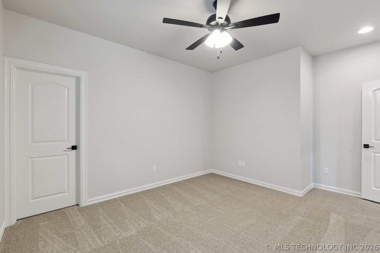 14216 S Delaware Place S Property Photo 34
