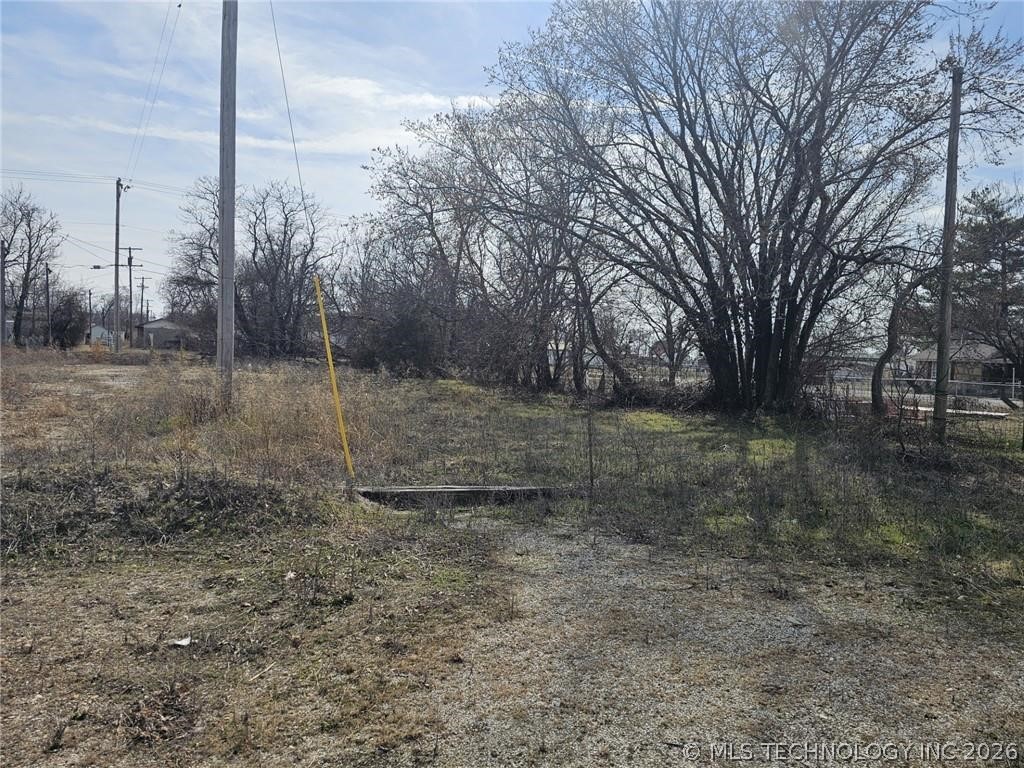 316 W 7th Street Property Photo 3
