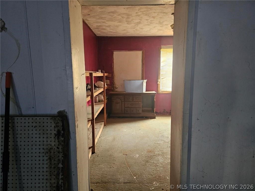 316 W 7th Street Property Photo 8