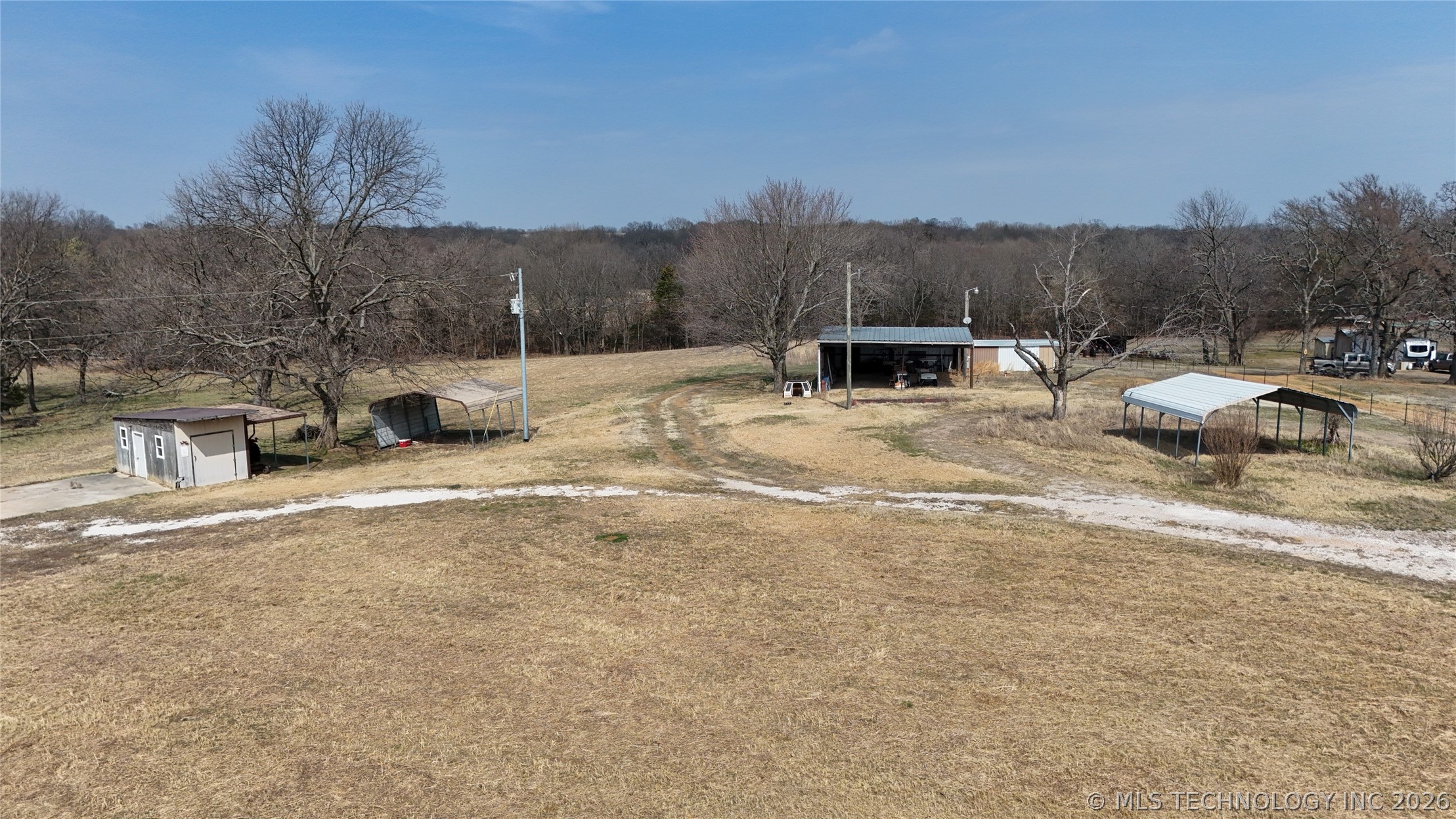 8528 County Road 1570 Property Photo 9