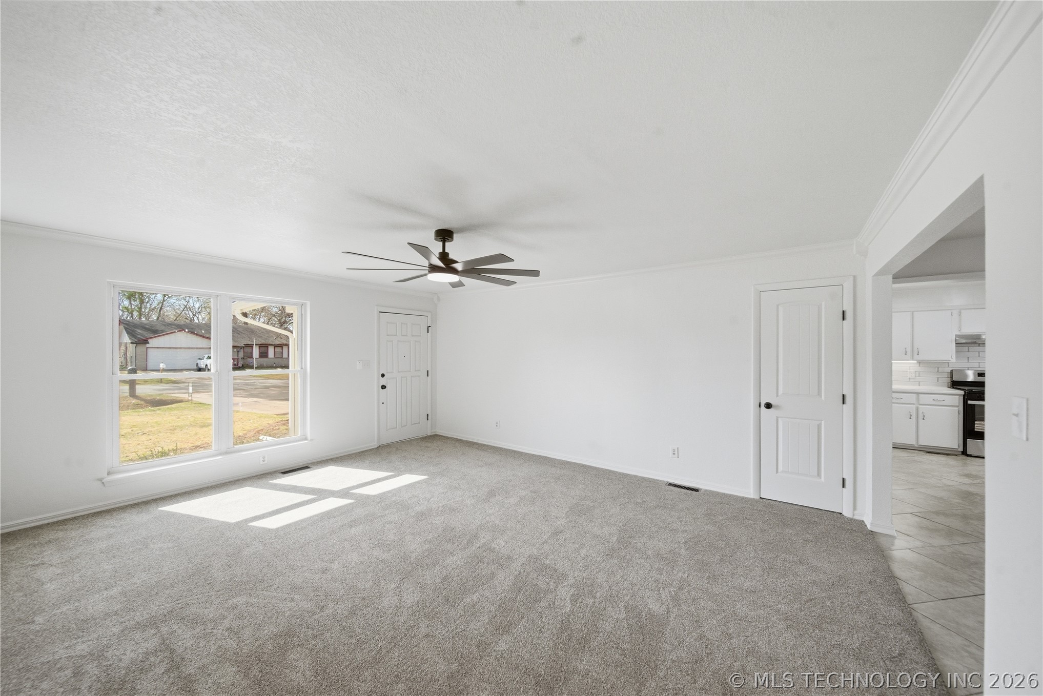 265 E Glenpool Boulevard Property Photo 4