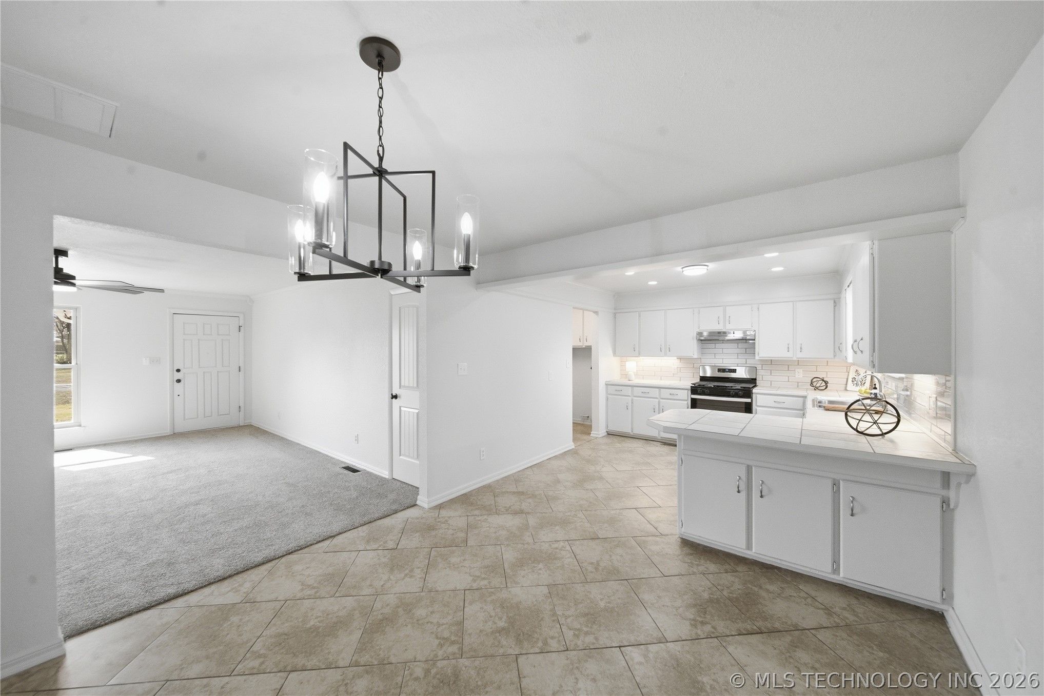 265 E Glenpool Boulevard Property Photo 7
